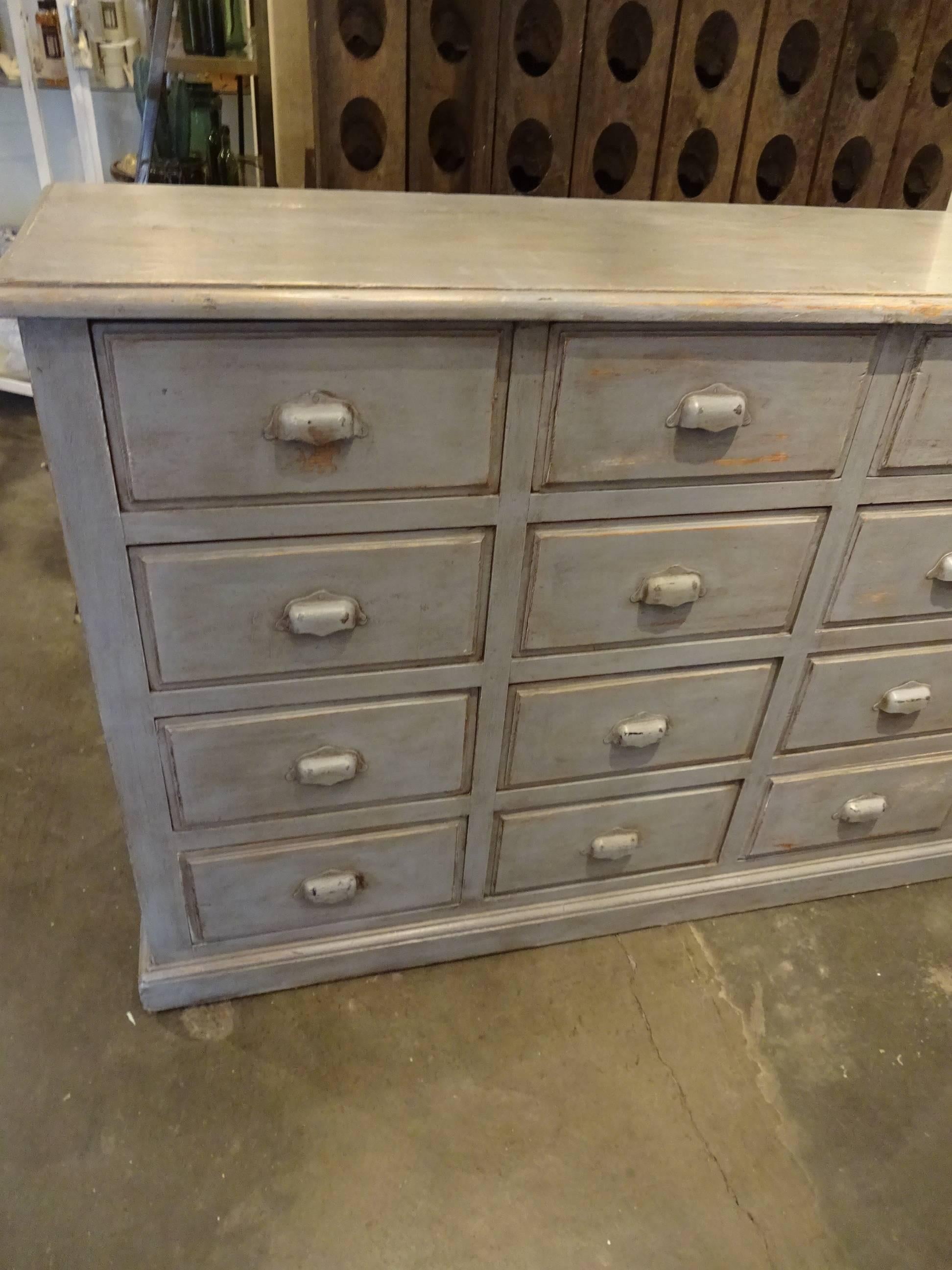 Late 19th Century Chest of Drawers 1