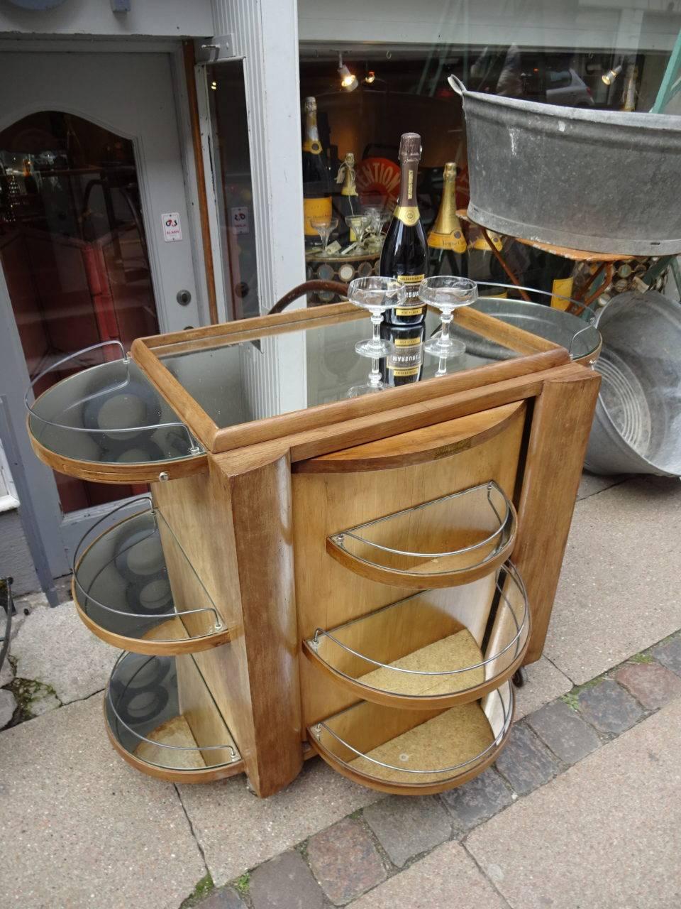 Art Deco Mid-20th Century Bar Tugas Mobile Drinks Cabinet