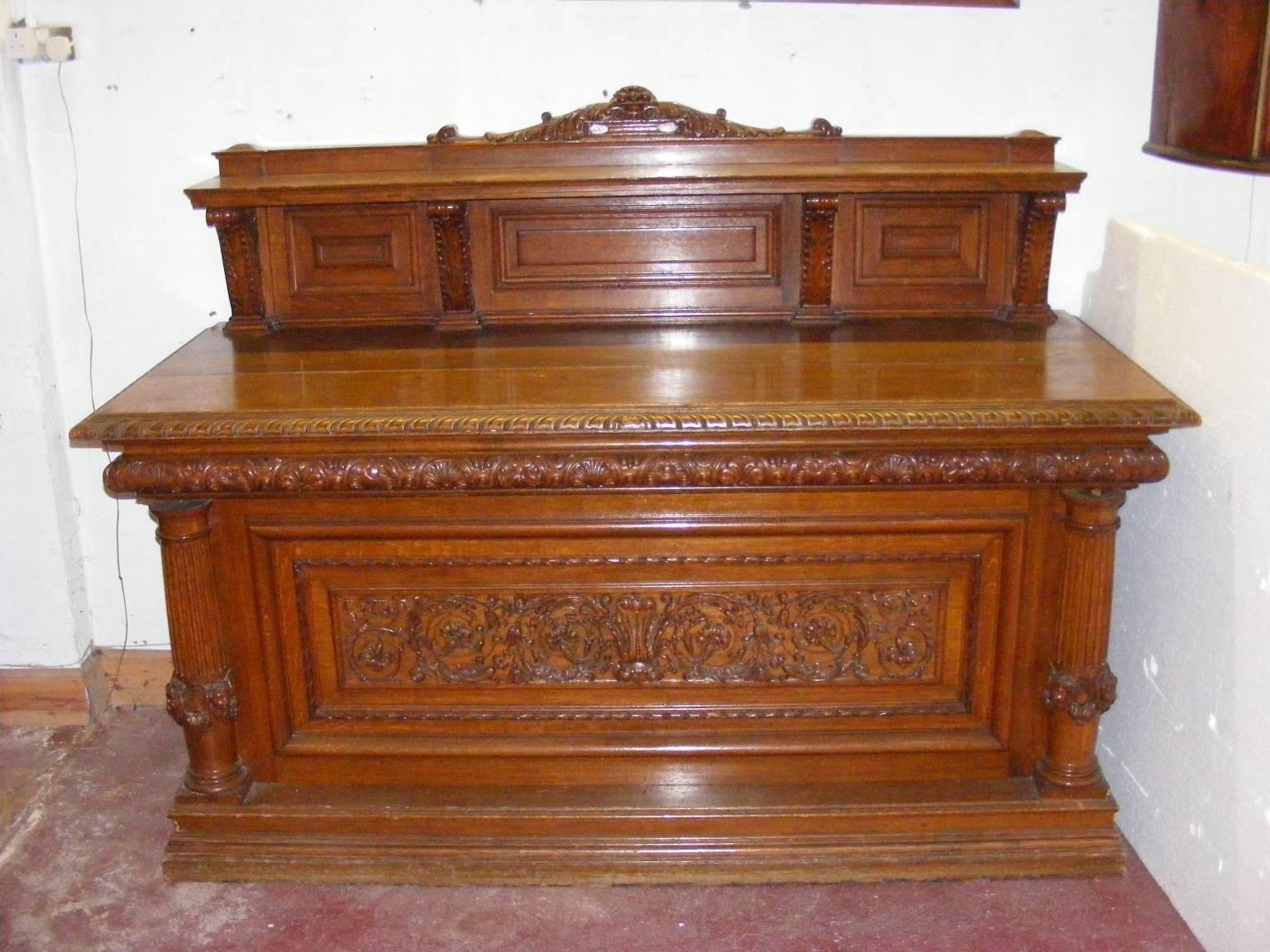 Carved Late Victorian 'circa 1900' Oak Country House Sideboard For Sale