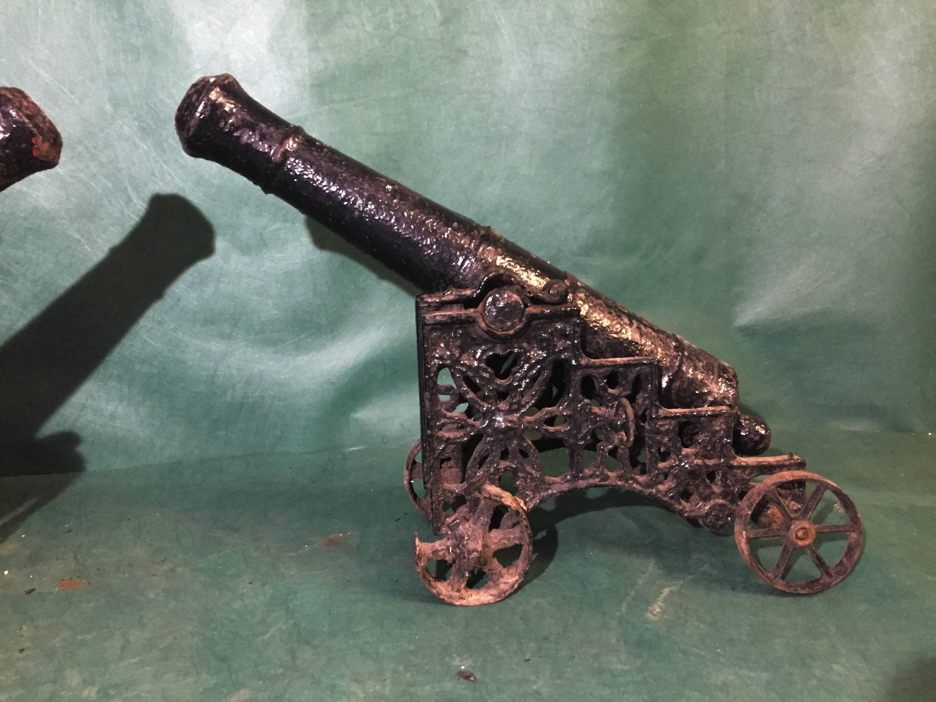 Two Antique 18th Century Original Iron Cannons of circa 1750 Period In Good Condition For Sale In Glencarse, GB