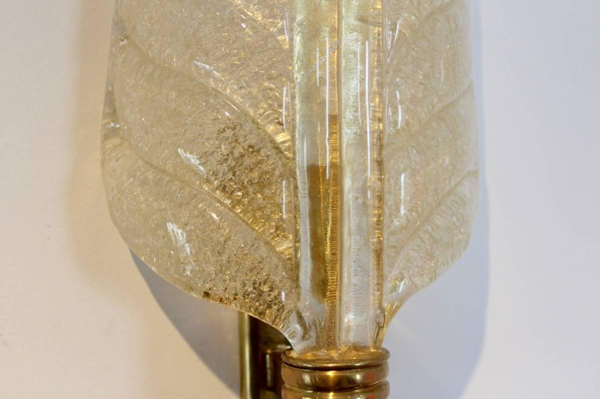 Glamorous Pair of XL Murano Gold Flaked Glass Leaf Sconces by Barovier & Toso In Excellent Condition In Voorburg, NL