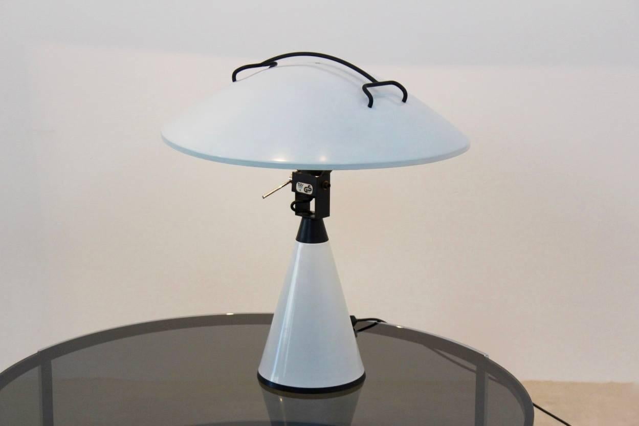 Elio Martinelli 'Radar' Table Lamp for Martinelli Luce, Italy, 1976 In Good Condition In Voorburg, NL