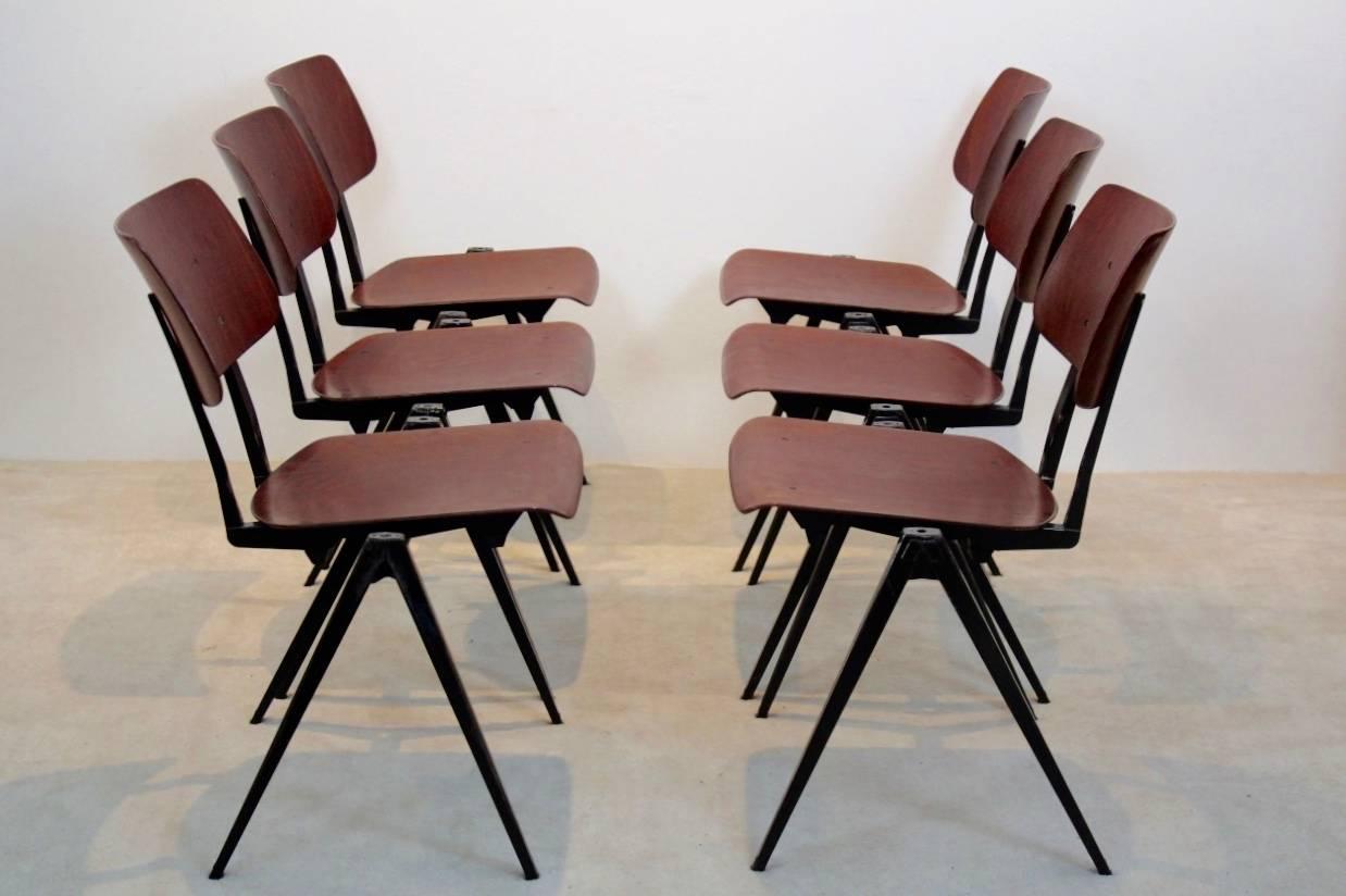 Large Stock of Stunning Stackable Galvanitas S16 Industrial Diner Chairs, 1960s In Excellent Condition In Voorburg, NL