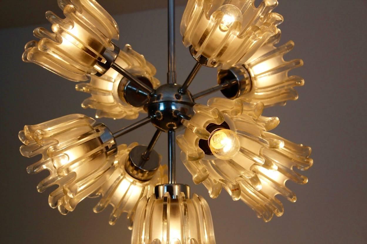 Sophisticated Chrome and Frosted Tulip Glass Chandelier by Doria In Good Condition For Sale In Voorburg, NL