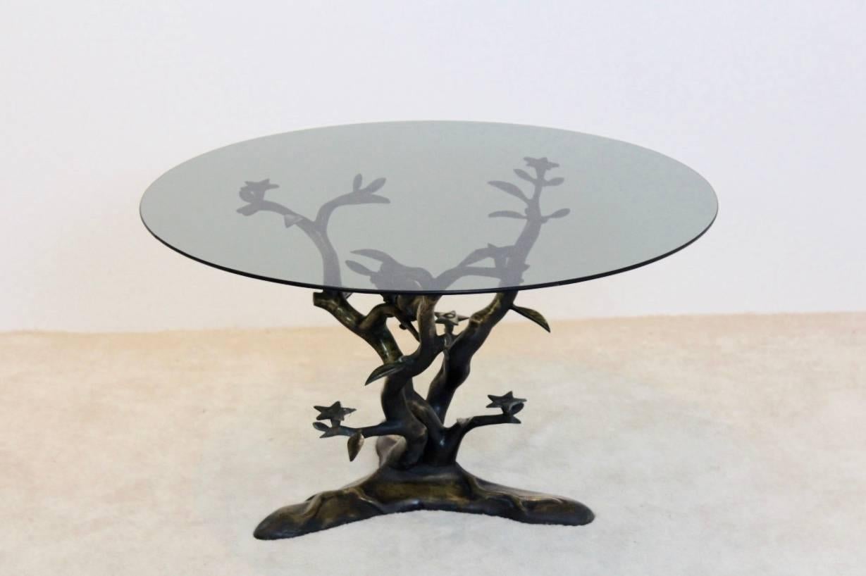 Sculptural Willy Daro Brass Tree Lovebirds Coffee Table In Good Condition In Voorburg, NL