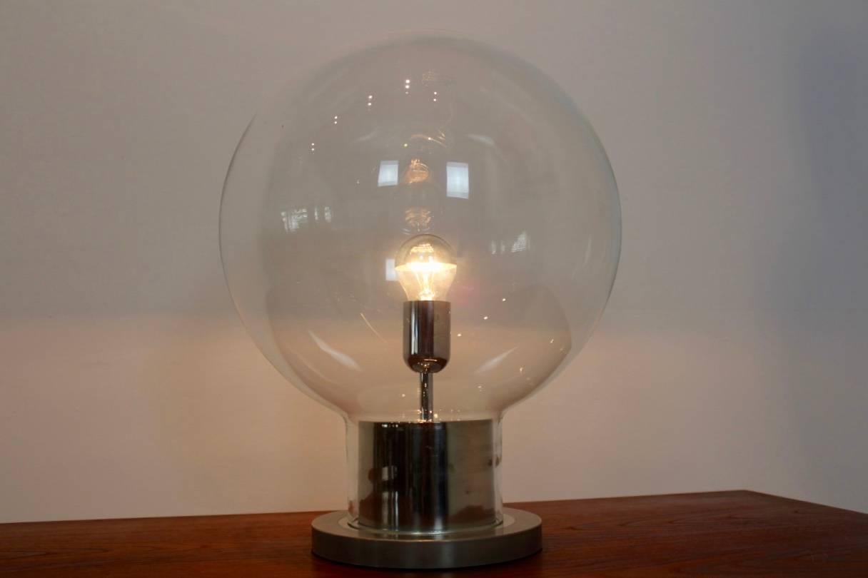 xl globe stand table lamp
