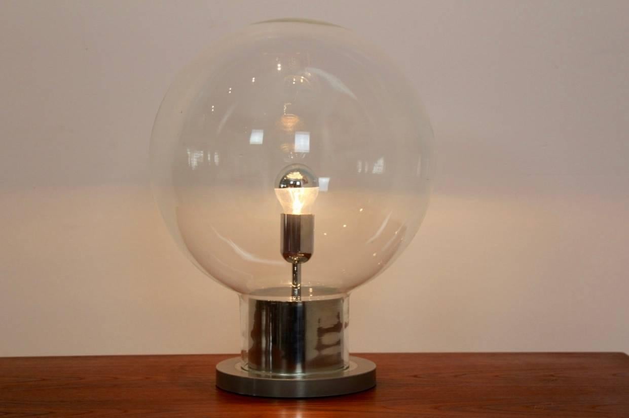 Mid-Century Modern Iconic RAAK Amsterdam Extra Large Globe Chrome and Glass Table Lamp For Sale