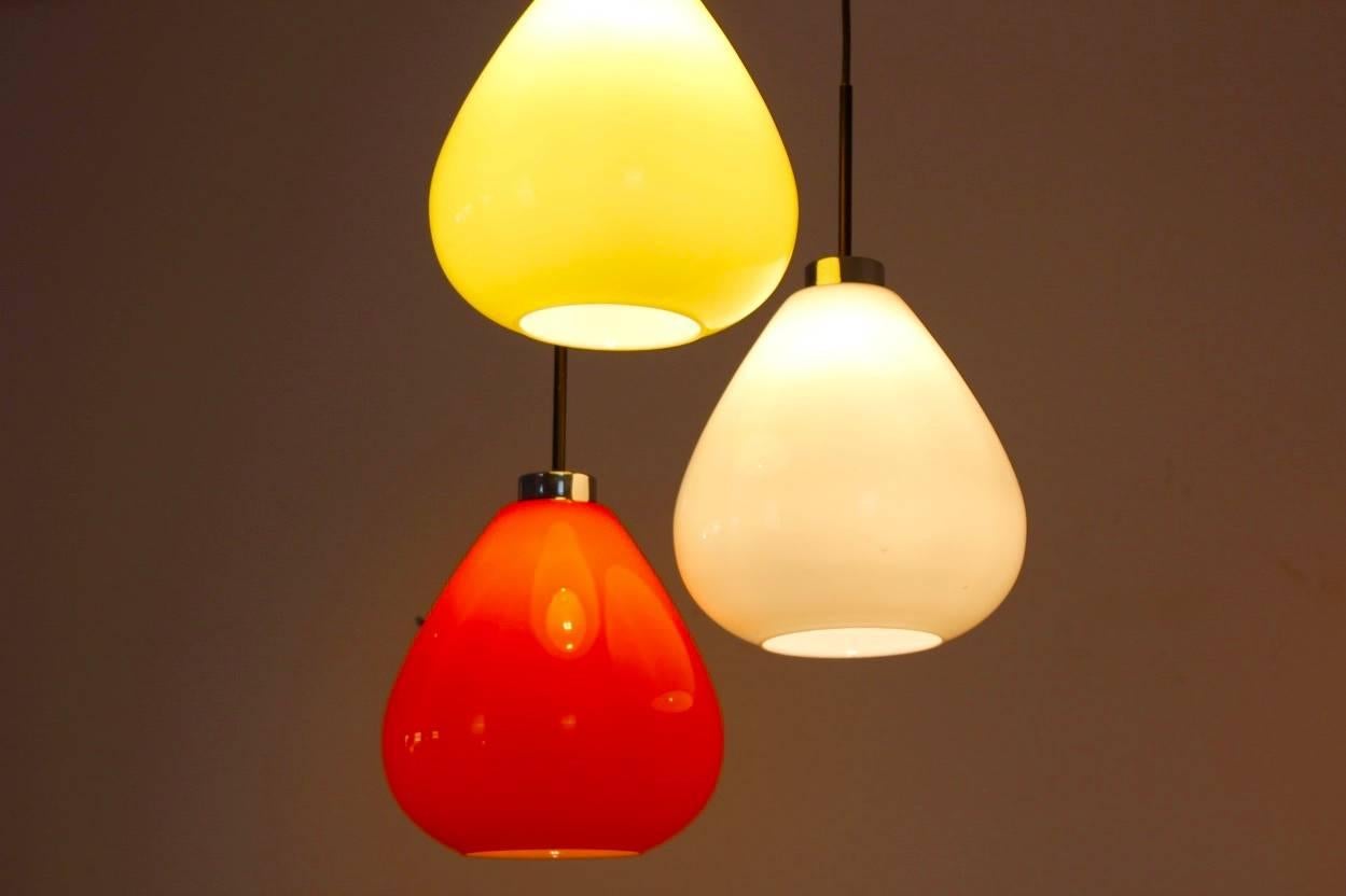 20th Century Sophisticated Three Colored Murano Glass Pendant Lamp from Venini, Italy, 1970s