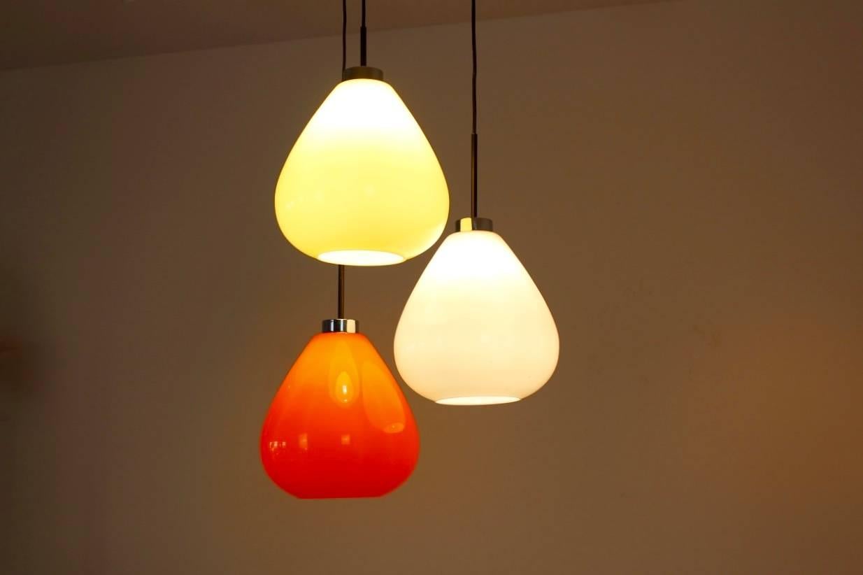 Sophisticated Three Colored Murano Glass Pendant Lamp from Venini, Italy, 1970s 4