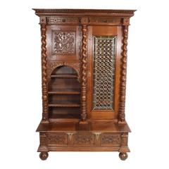 Early 20th Century Renaissance Style Bookcase with Leaded Glass Door 9