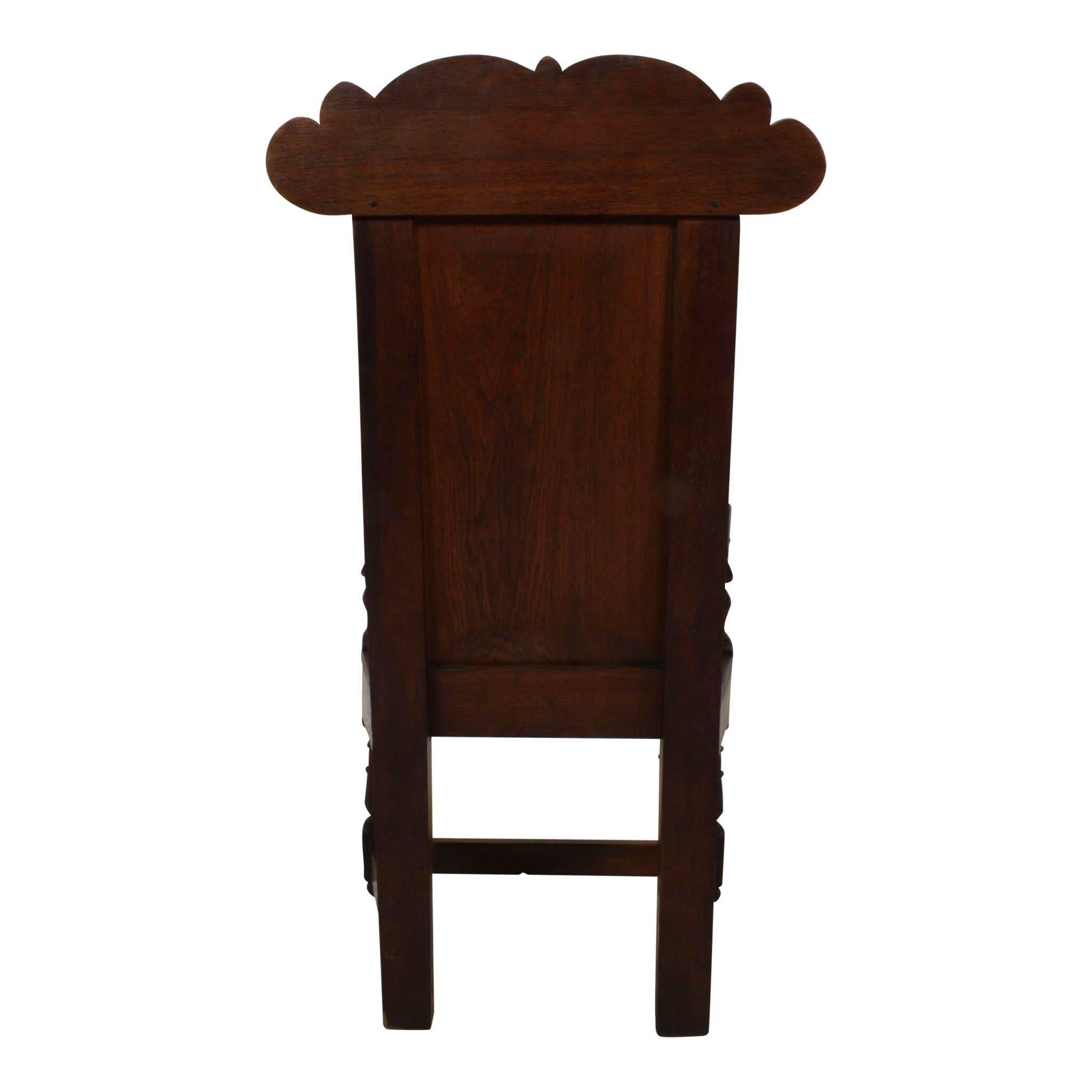 Early 20th Century Welsh Oak Armchair For Sale 2