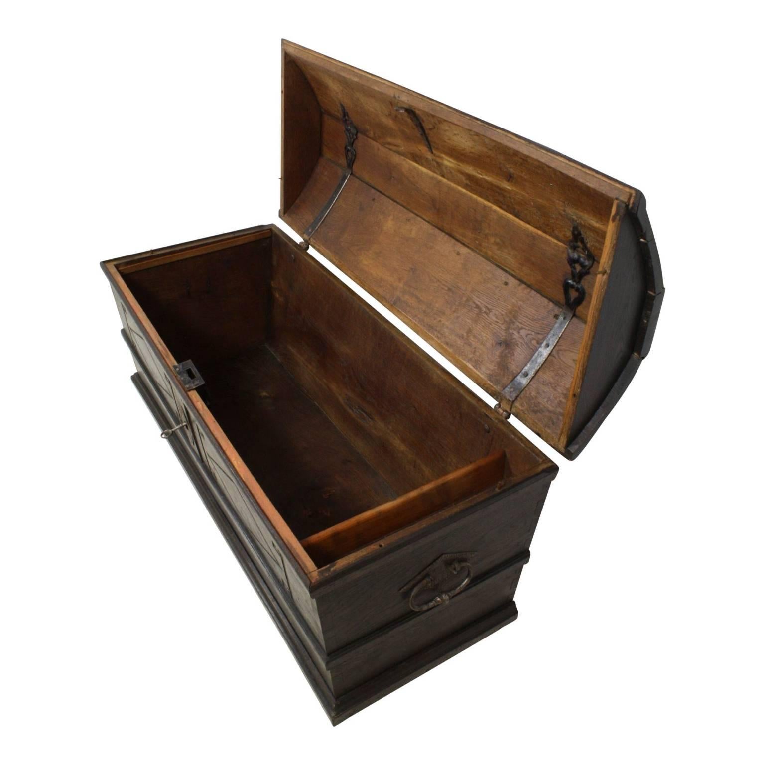 German Dowry Trunk, circa 1870 In Good Condition For Sale In Evergreen, CO