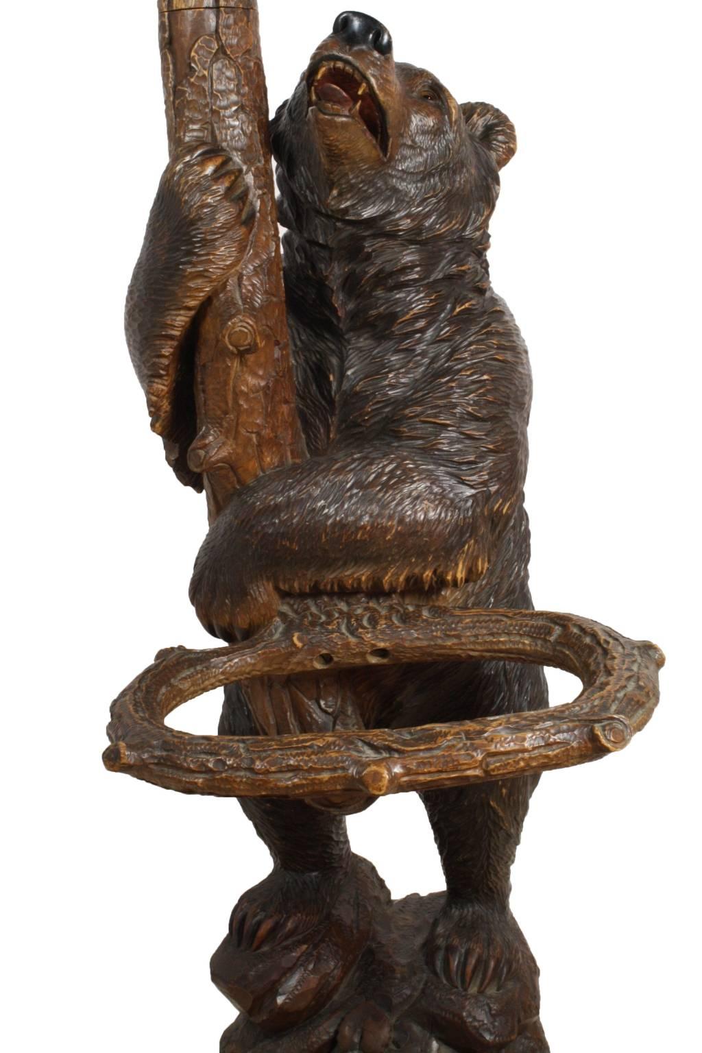 Carved Linden Wood Black Forest Bear Hall Tree, circa 1900 Attributed to Seilar-Brawant For Sale
