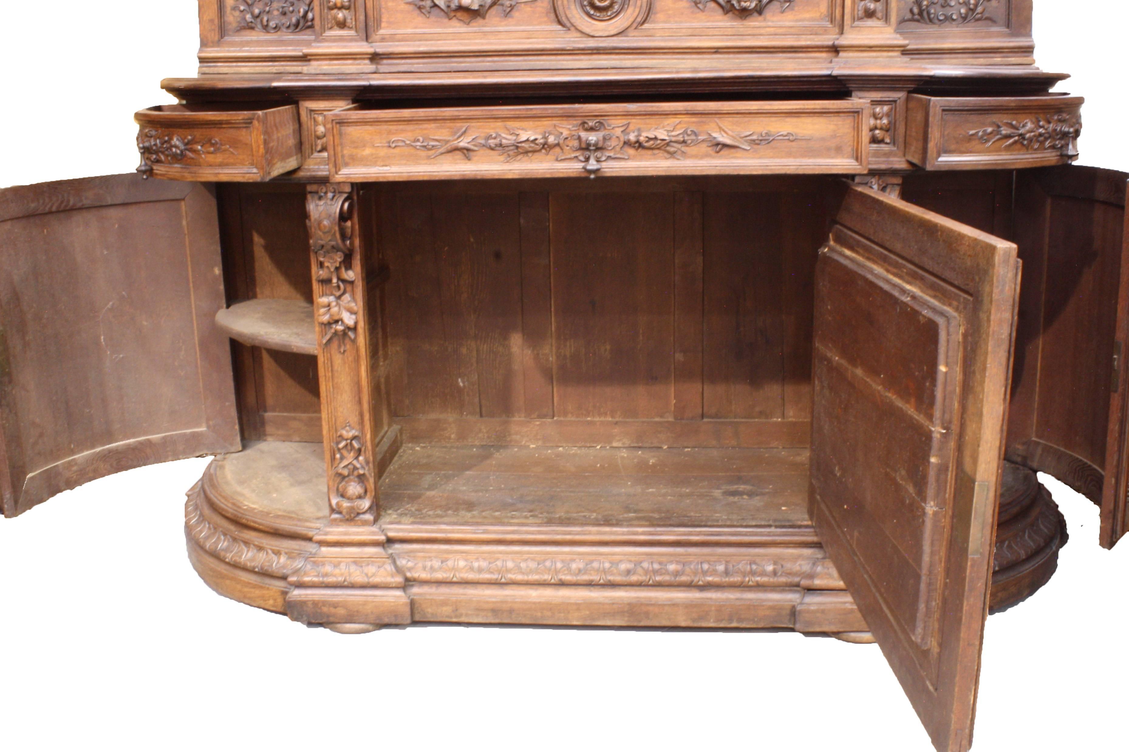 French Hunt Cabinet and Bookshelf, circa 1880 In Good Condition In Evergreen, CO