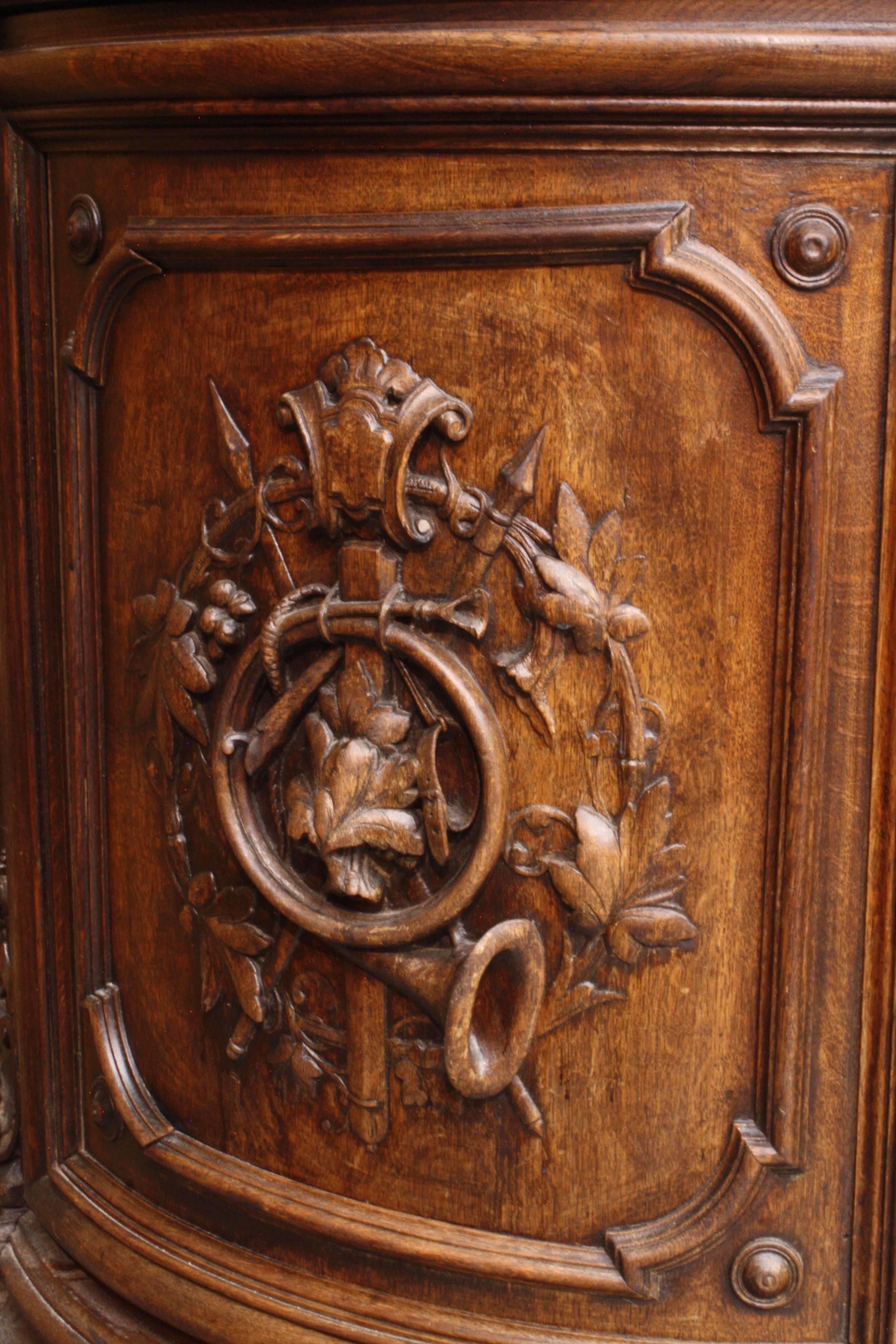 french hunting cabinet