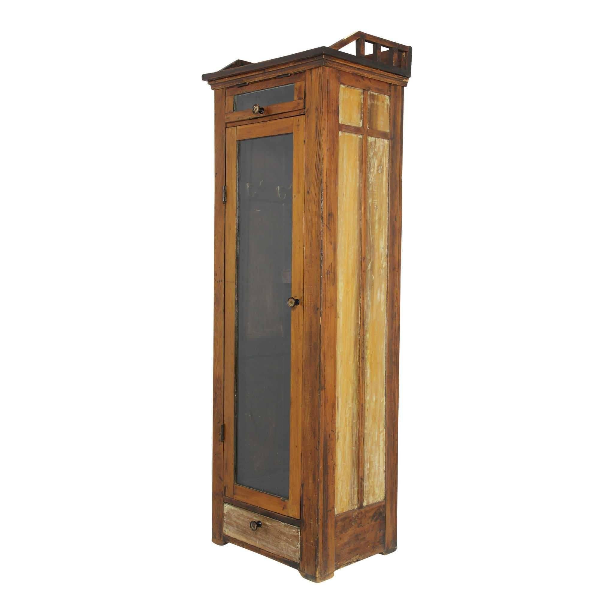 Wooden Sports Locker, circa 1915 In Good Condition In Evergreen, CO