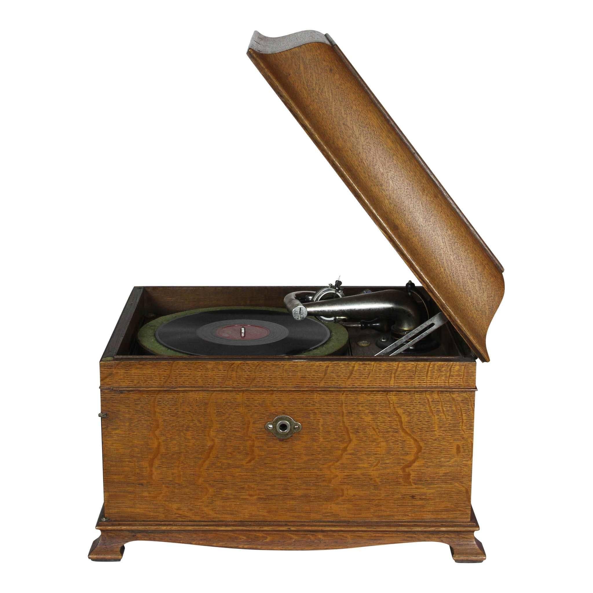 Victor Victrola Talking Machine Seriennummer 188101G, 1915 im Zustand „Hervorragend“ in Evergreen, CO