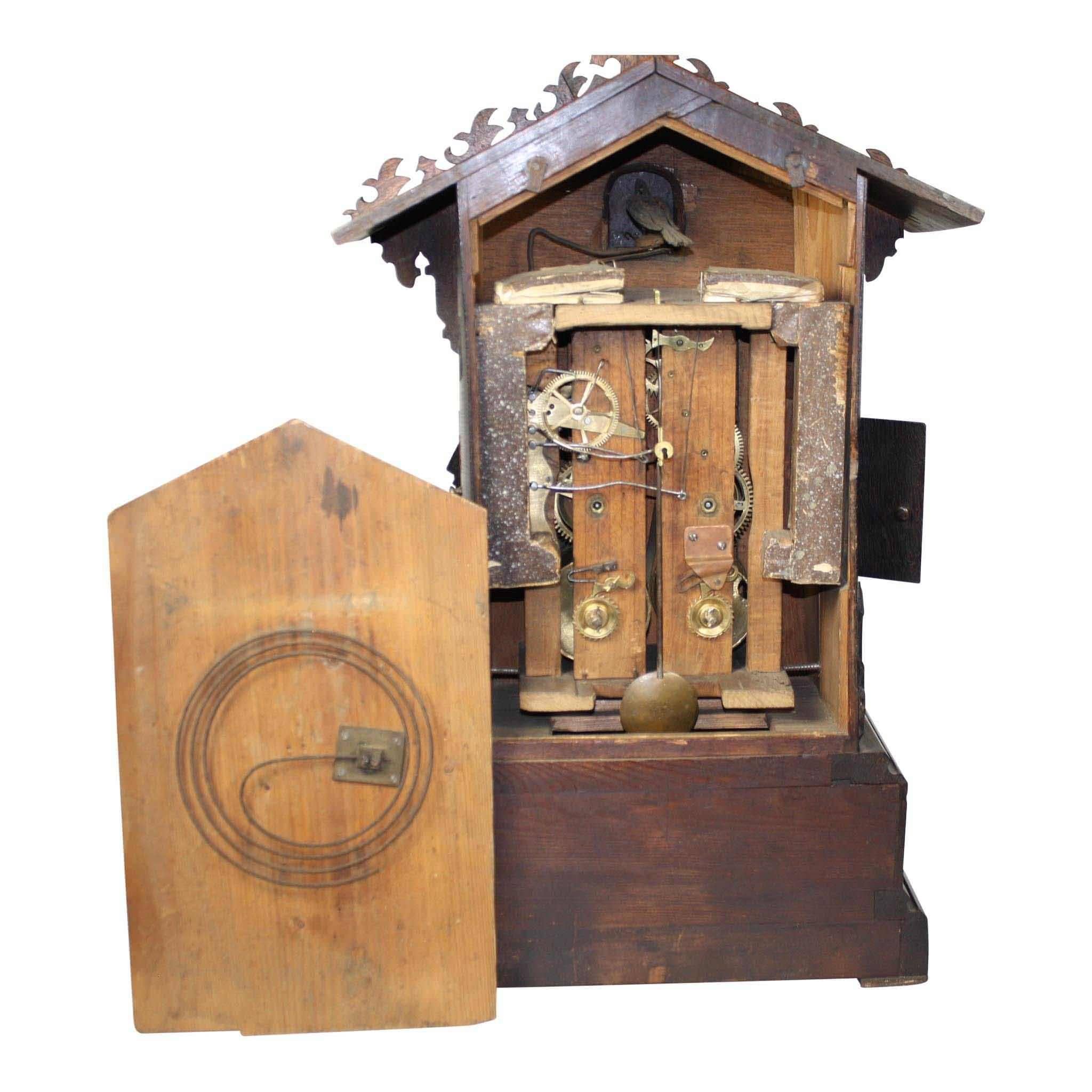 German Cuckoo Clock with Wall-Mounted Shelf, circa 1840 2