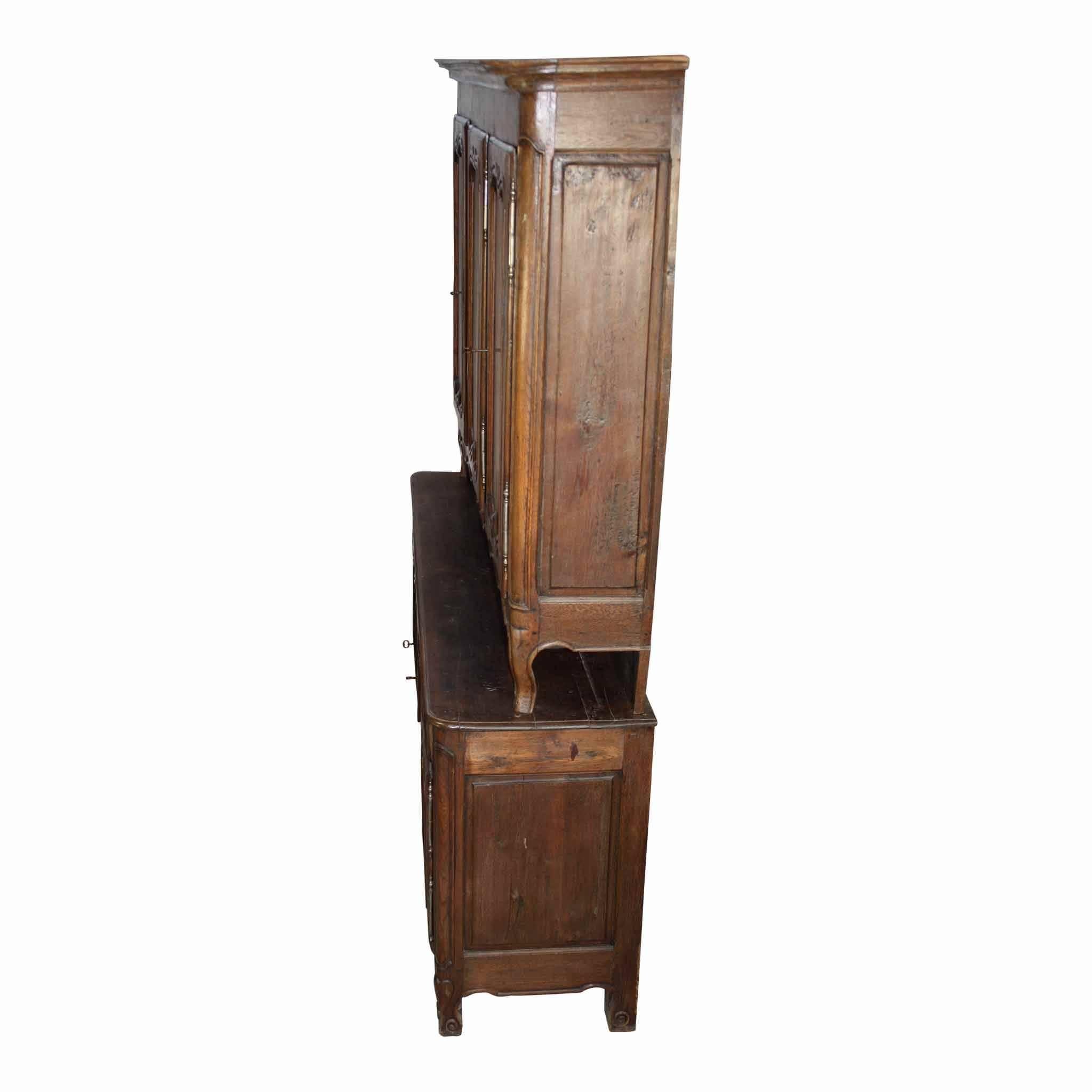 French Country Oak Deux Corps Cabinet, circa 1800 For Sale 2