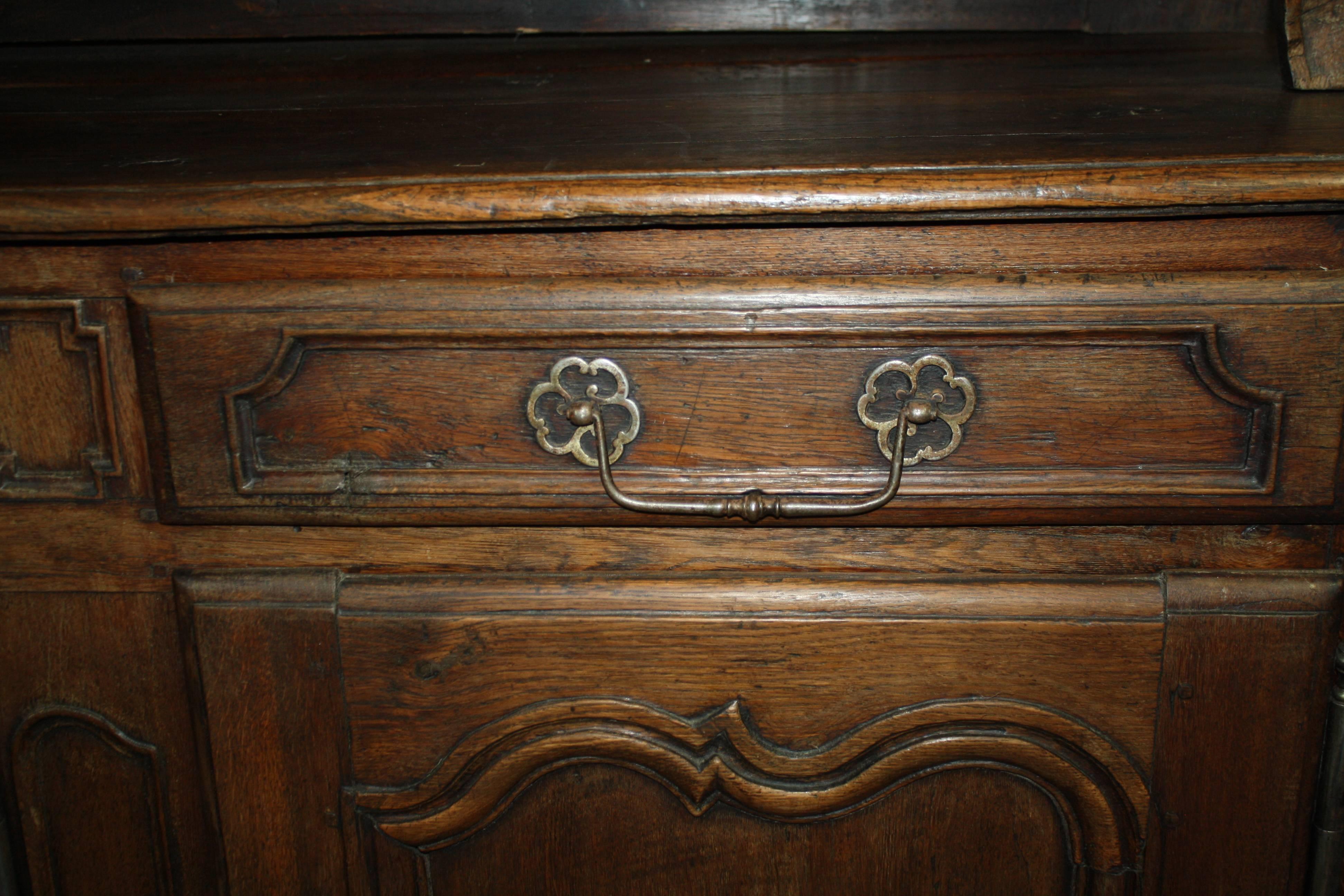 French Country Oak Deux Corps Cabinet, circa 1800 For Sale 5