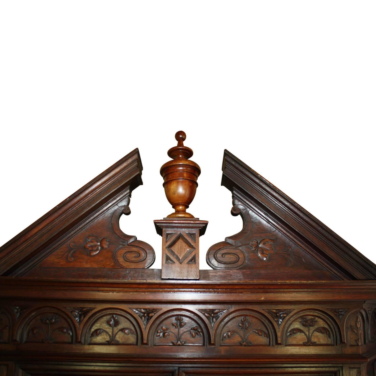 19th Century French Walnut Renaissance Revival Corner Cabinet, circa 1875 For Sale