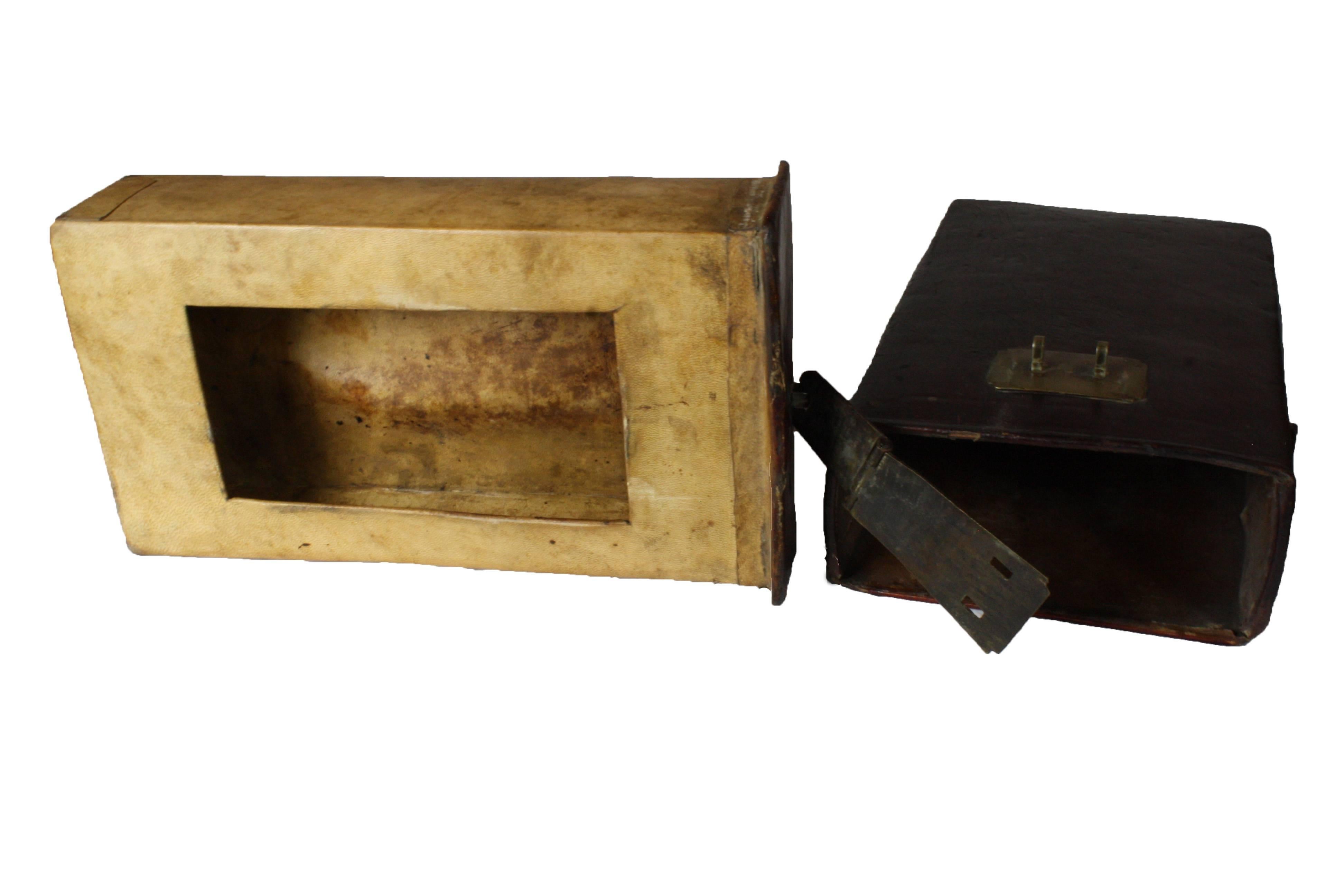 Late 19th Century Chinese Lacquered Leather Opium Box with Lock and Key In Fair Condition In Evergreen, CO