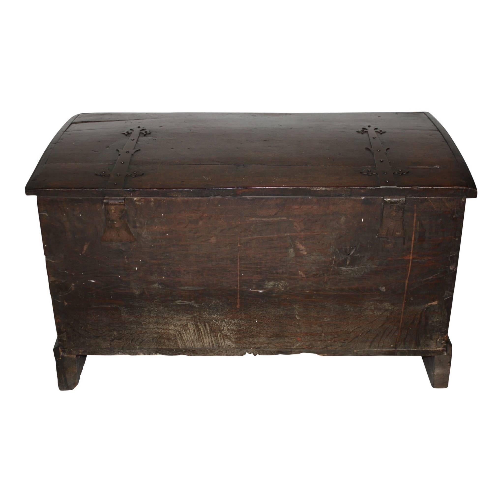 Maple Early 19th Century Re-Purposed English Trunk For Sale