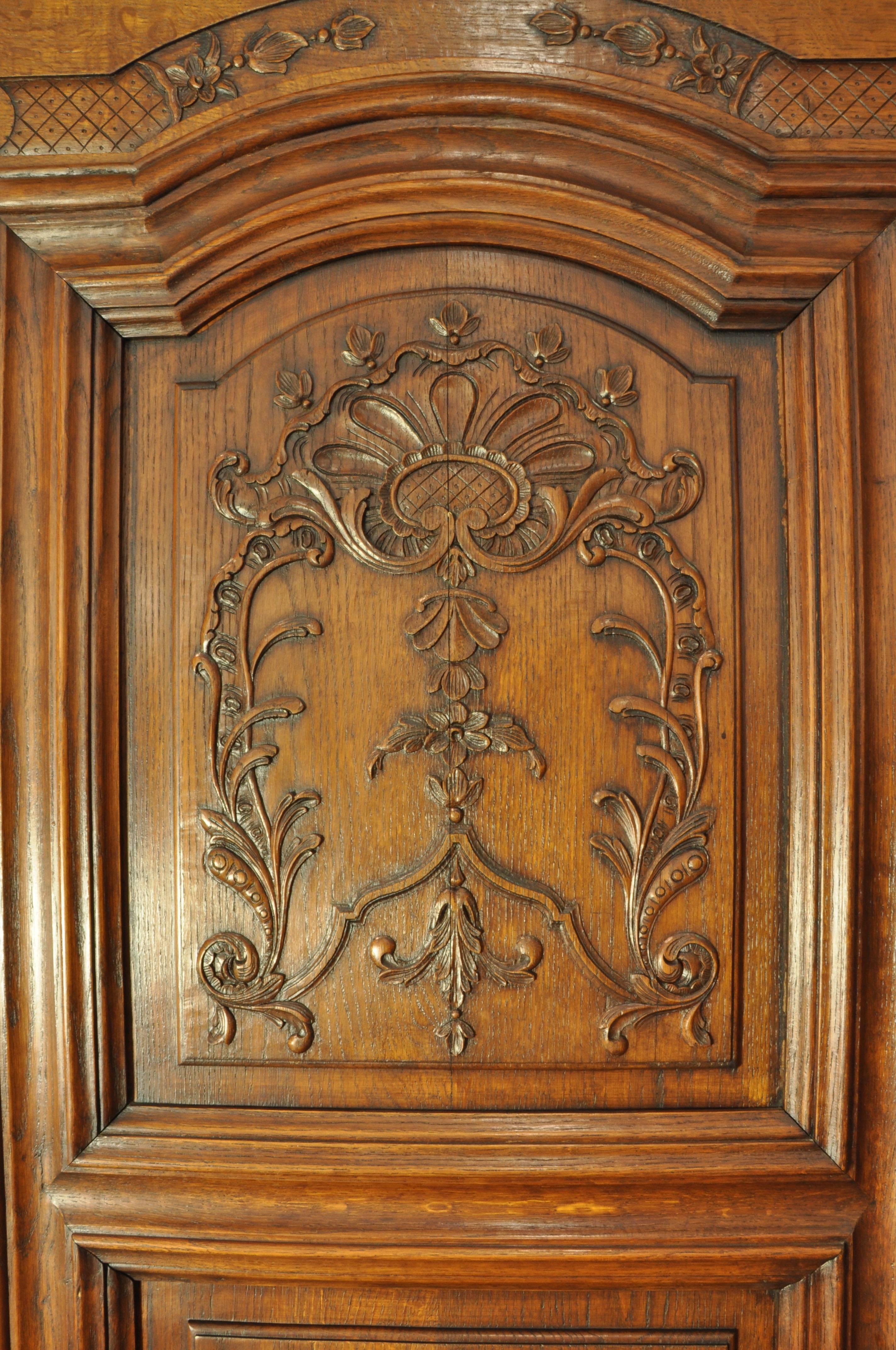 Early 20th Century Two-Door Louis XV Style Armoire/Wedding Wardrobe, circa 1900