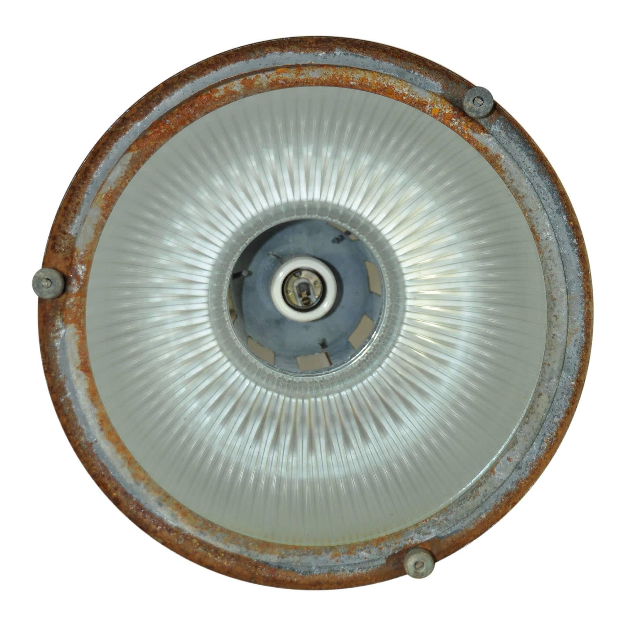 Industriel Lampe à suspension industrielle Holophane en vente