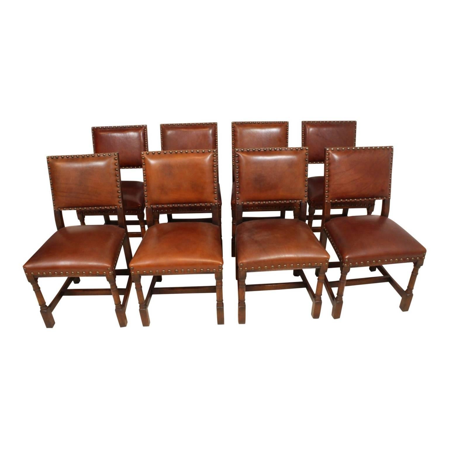 Mid-20th Century Oak Dining Room Table with Eight Leather Chairs 2