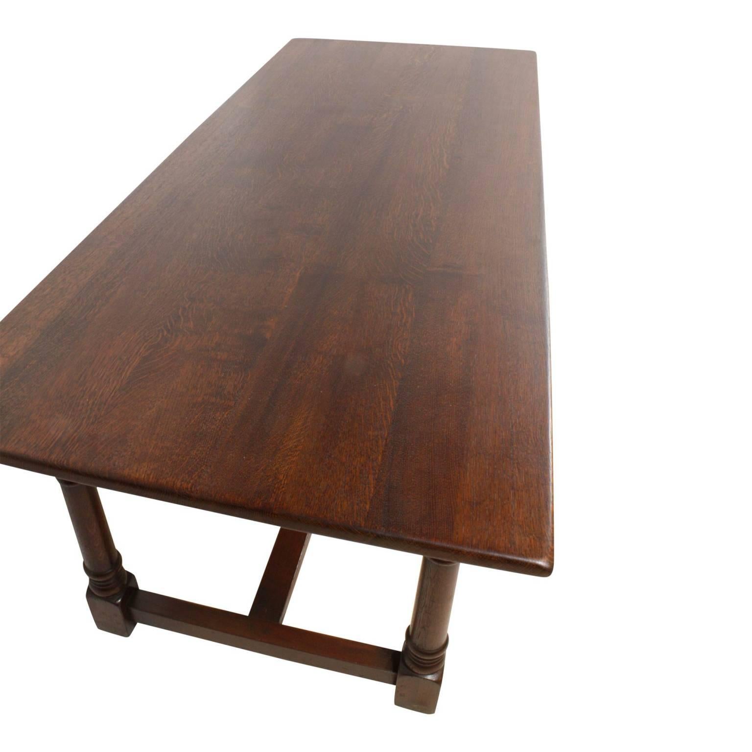 Belgian Mid-20th Century Oak Dining Room Table with Eight Leather Chairs