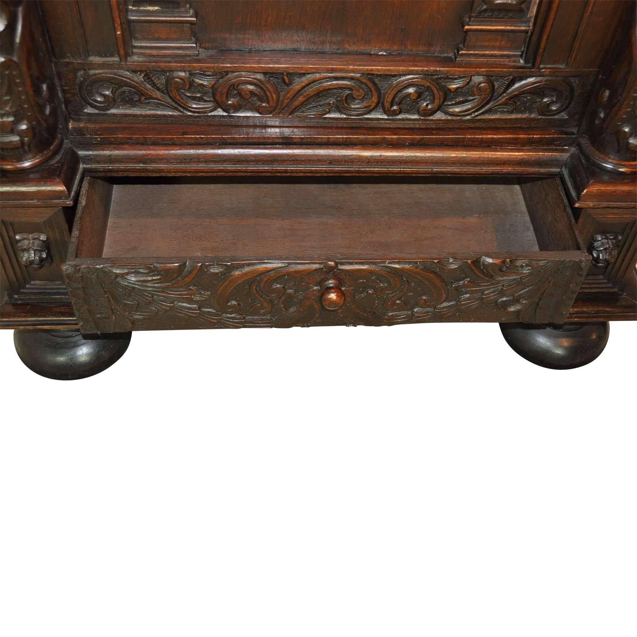 Belga Mobile nuziale in Oak olandese, 1880 circa in vendita
