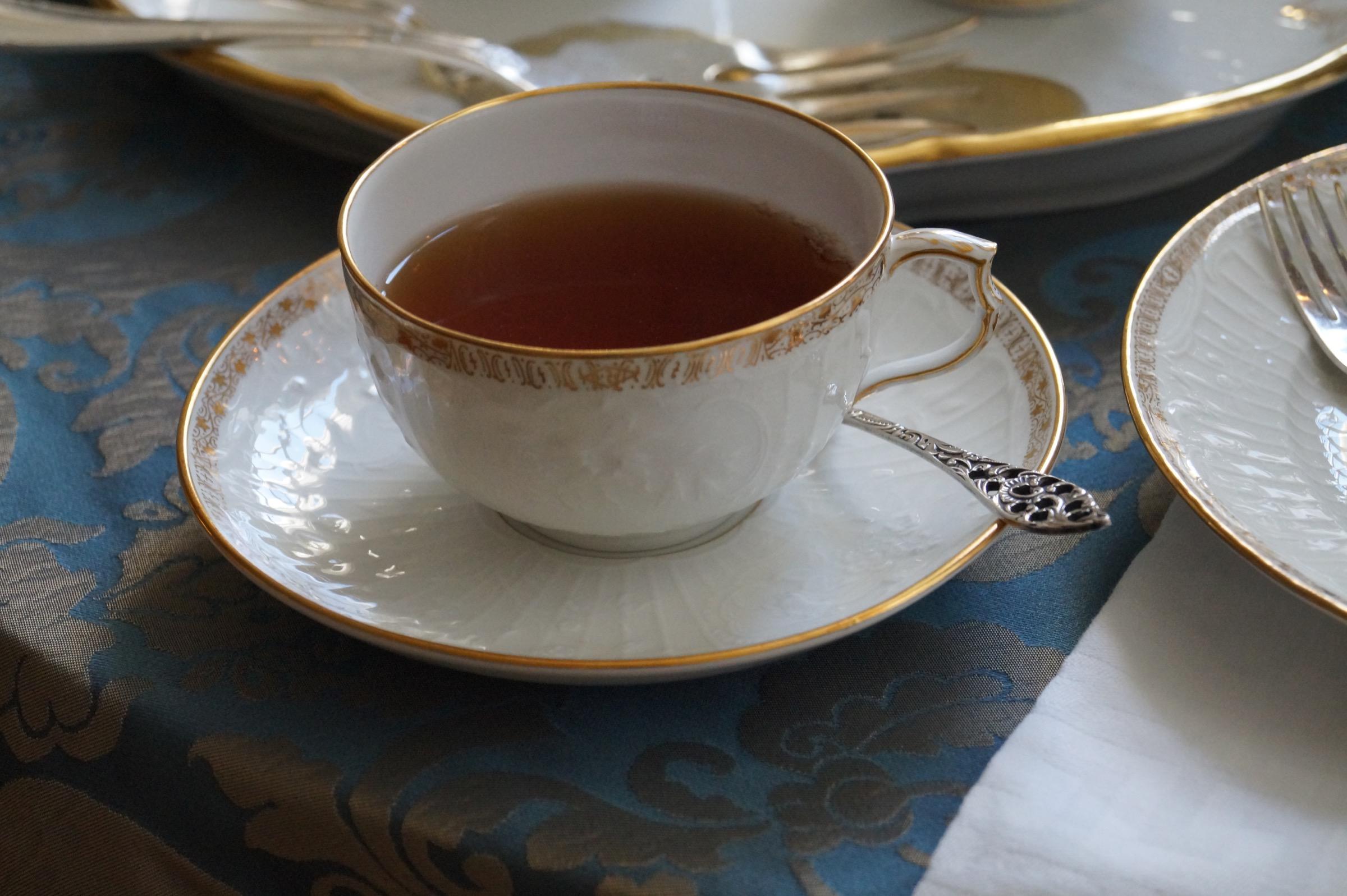 Magnificent and Rare KPM Berlin Porcelain Tea Coffee Service, circa 1900 For Sale 2