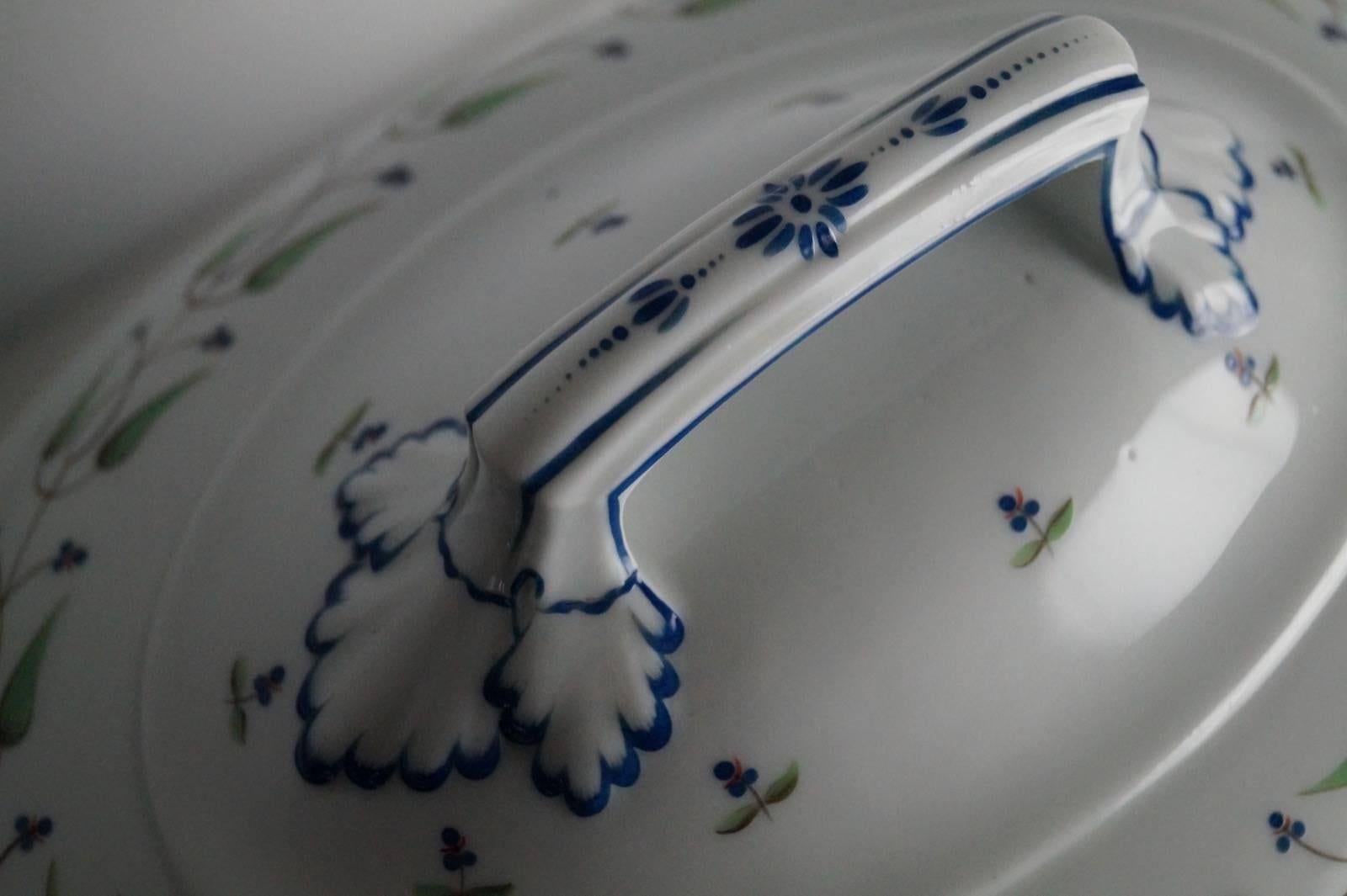 Hand-Painted Niderveller Tureen with Under Plate, 1790s