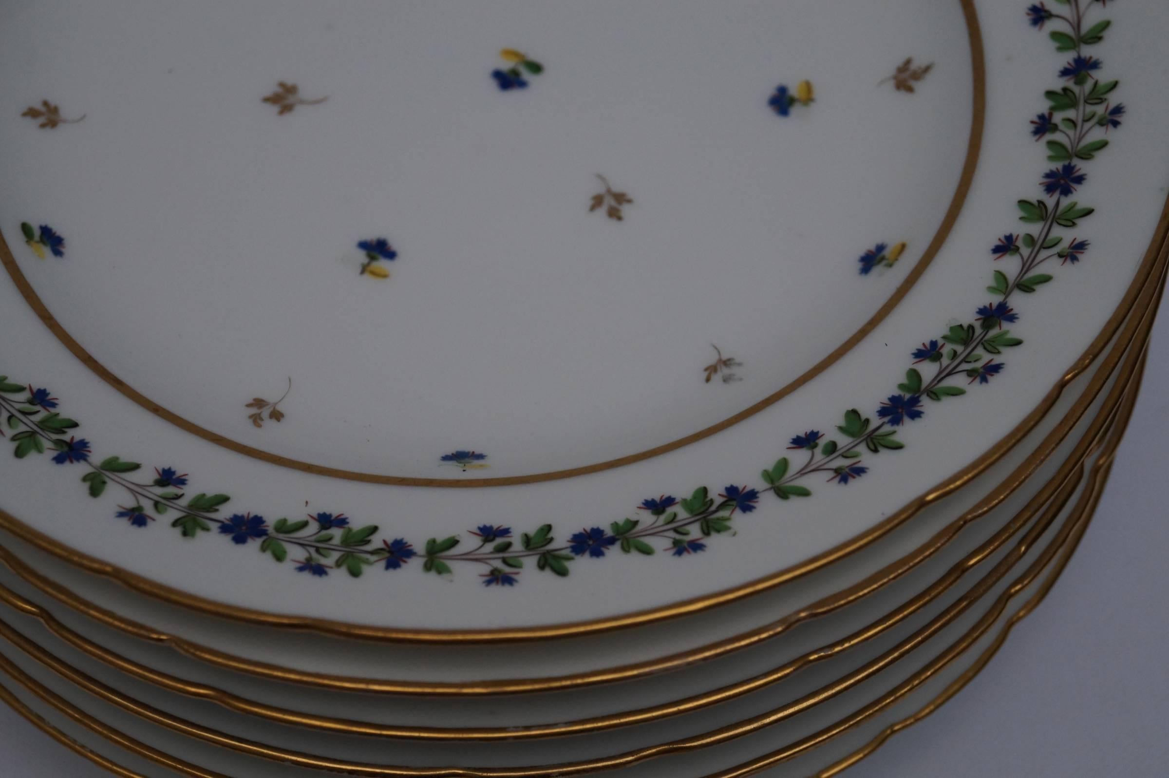 Set of Six Old Paris Dinner Plates, France, 1825-1850 In Good Condition In Haarlem, Noord-Holland
