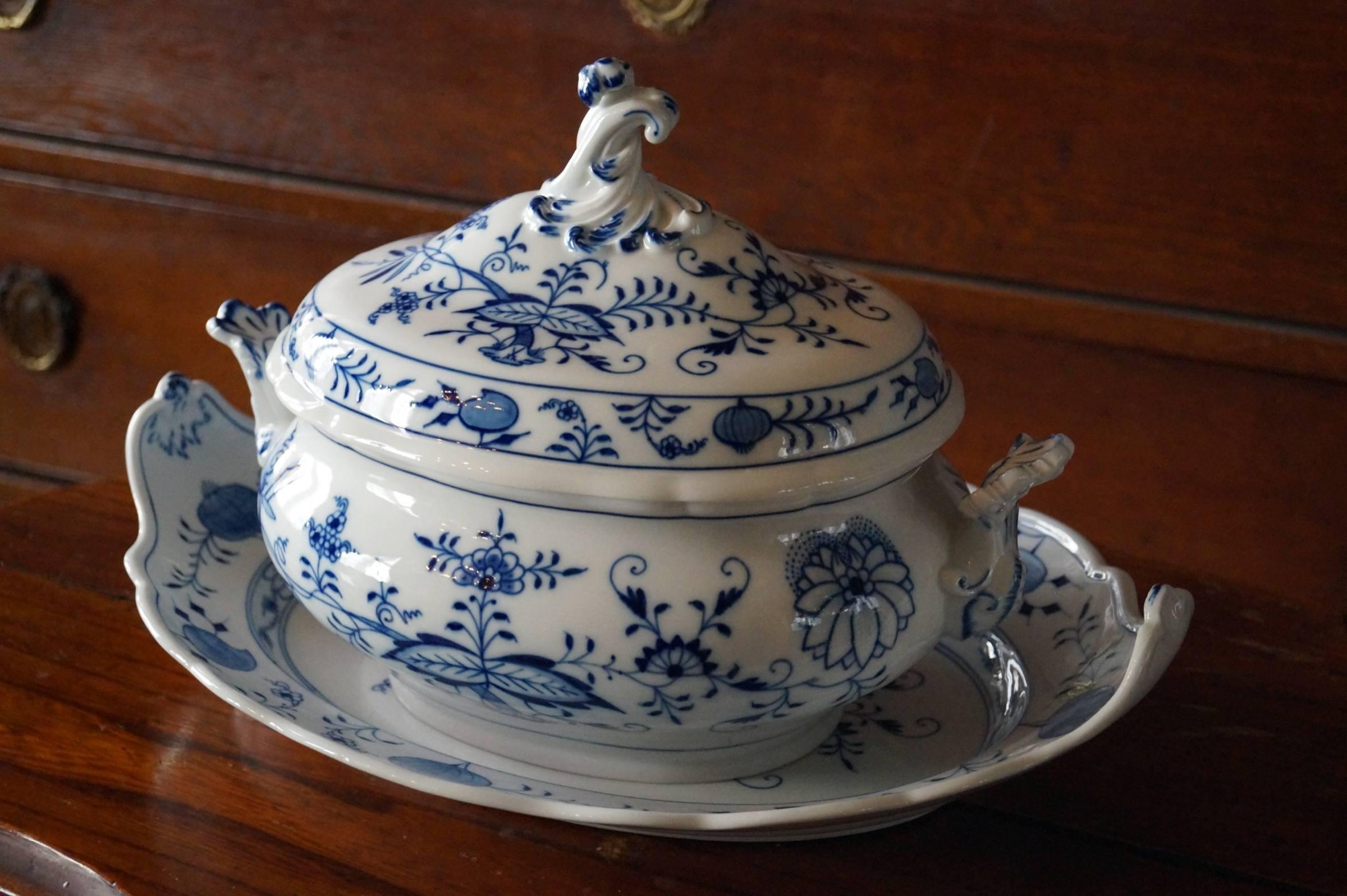 Hand-Painted Rare Big Meissen Porcelain Blue Onion Tureen with under Plate, Germany, 1920s