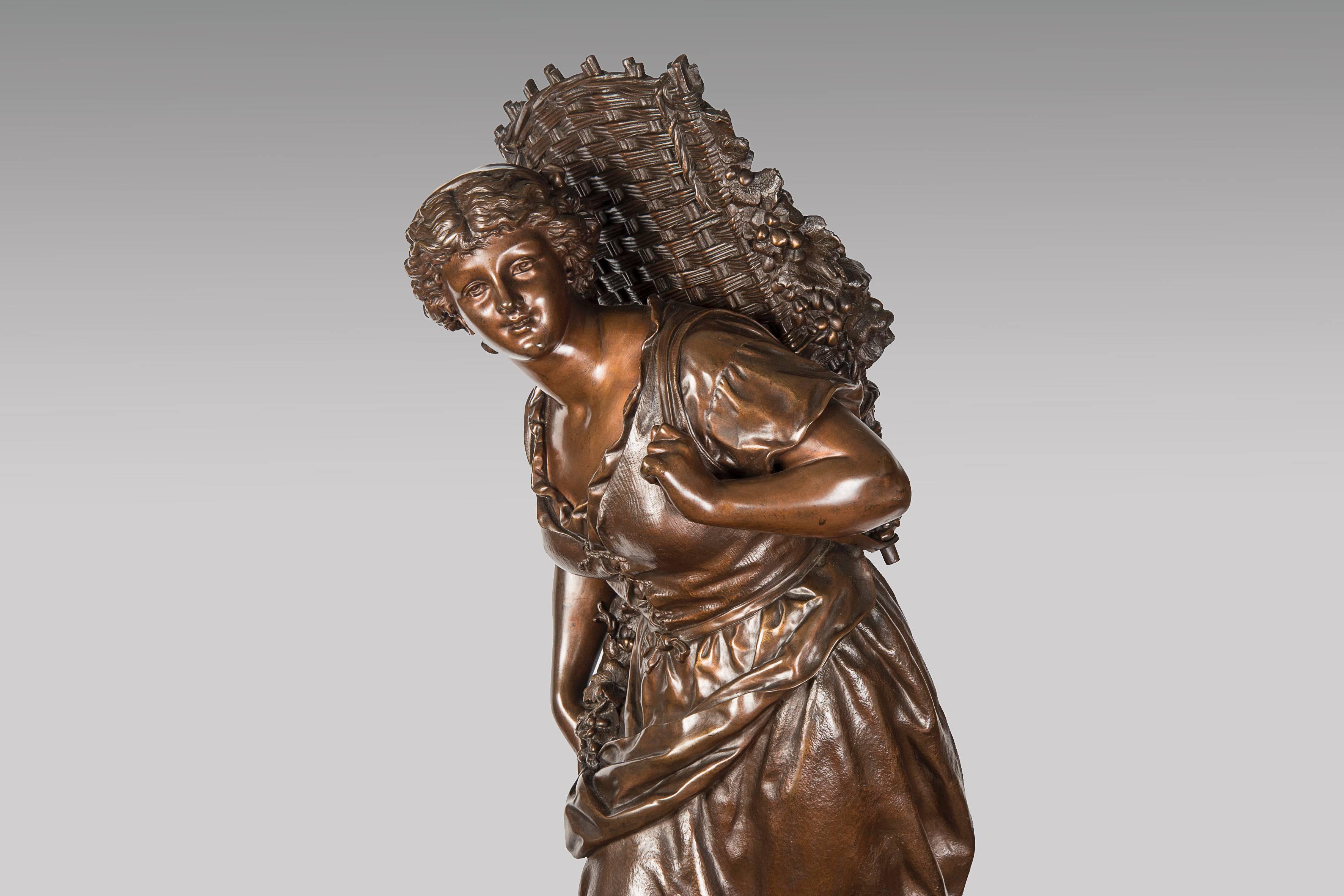 La Vendangeuse Original Nuanced Brown Patina Bronze by E. Rancoulet, Signed In Excellent Condition In Saint-Ouen, FR