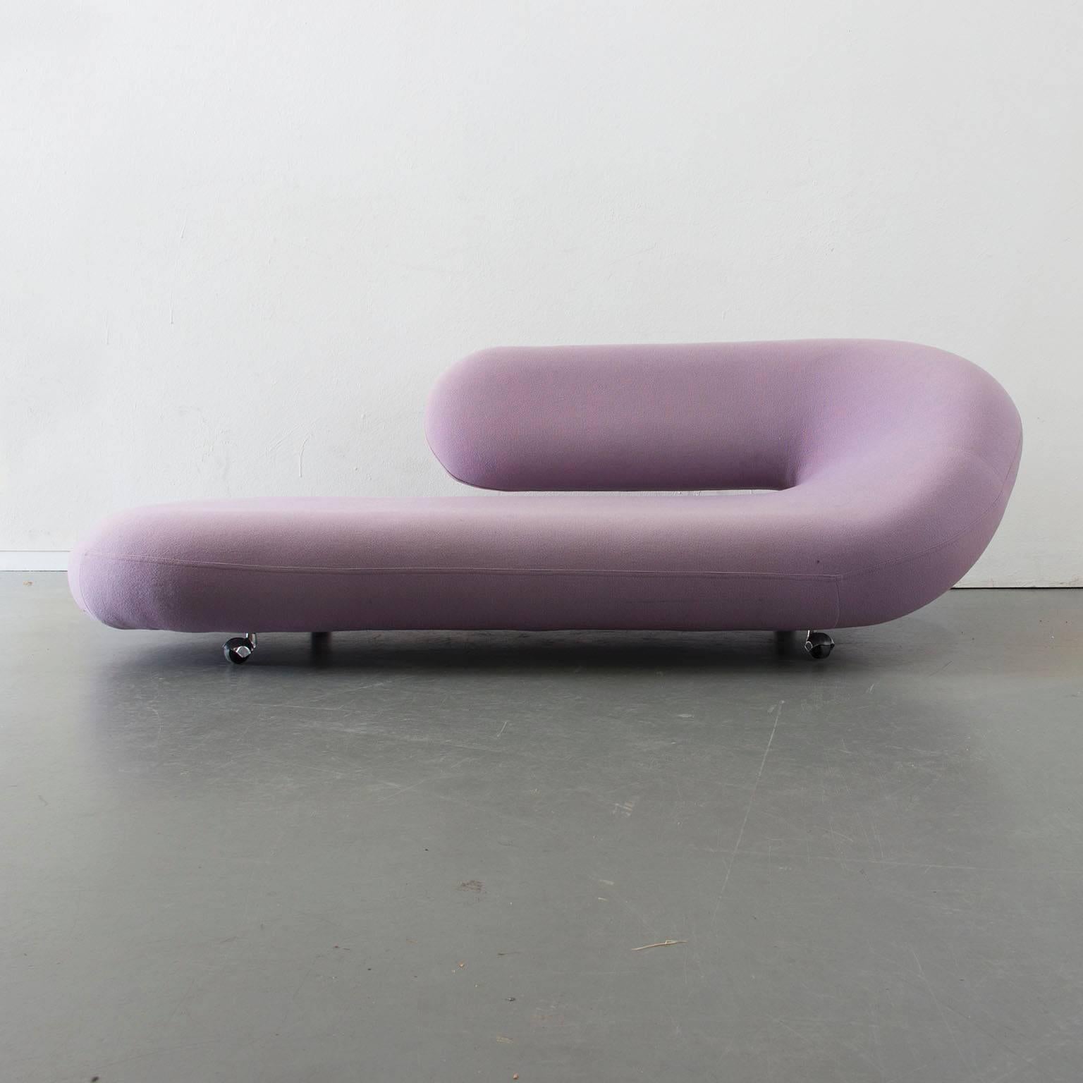 Mid-Century Modern 1970, Geoffrey Harcourt, Chaise Longue Cleopatra in Original Lila Tonus fabric