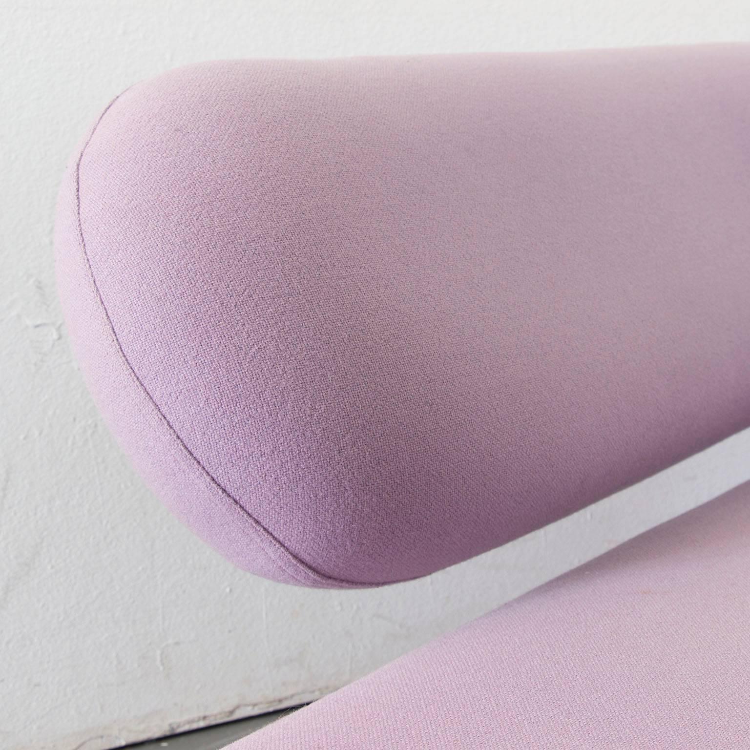 1970, Geoffrey Harcourt, Chaise Longue Cleopatra in Original Lila Tonus fabric 1