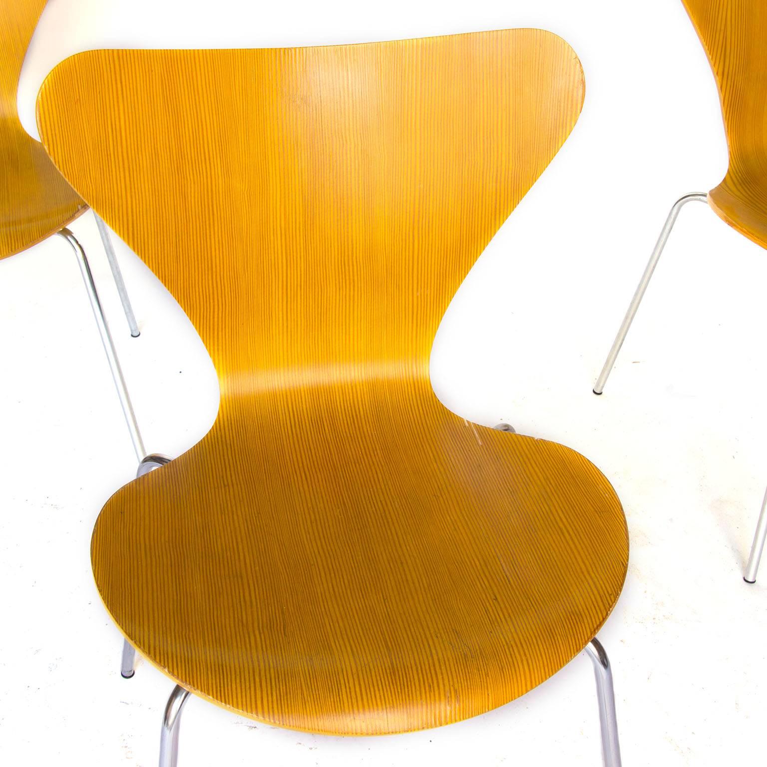 Danish 1955, Arne Jacobsen, Set of Six Rare Vintage Laminated 3107 Butterfly Chair For Sale