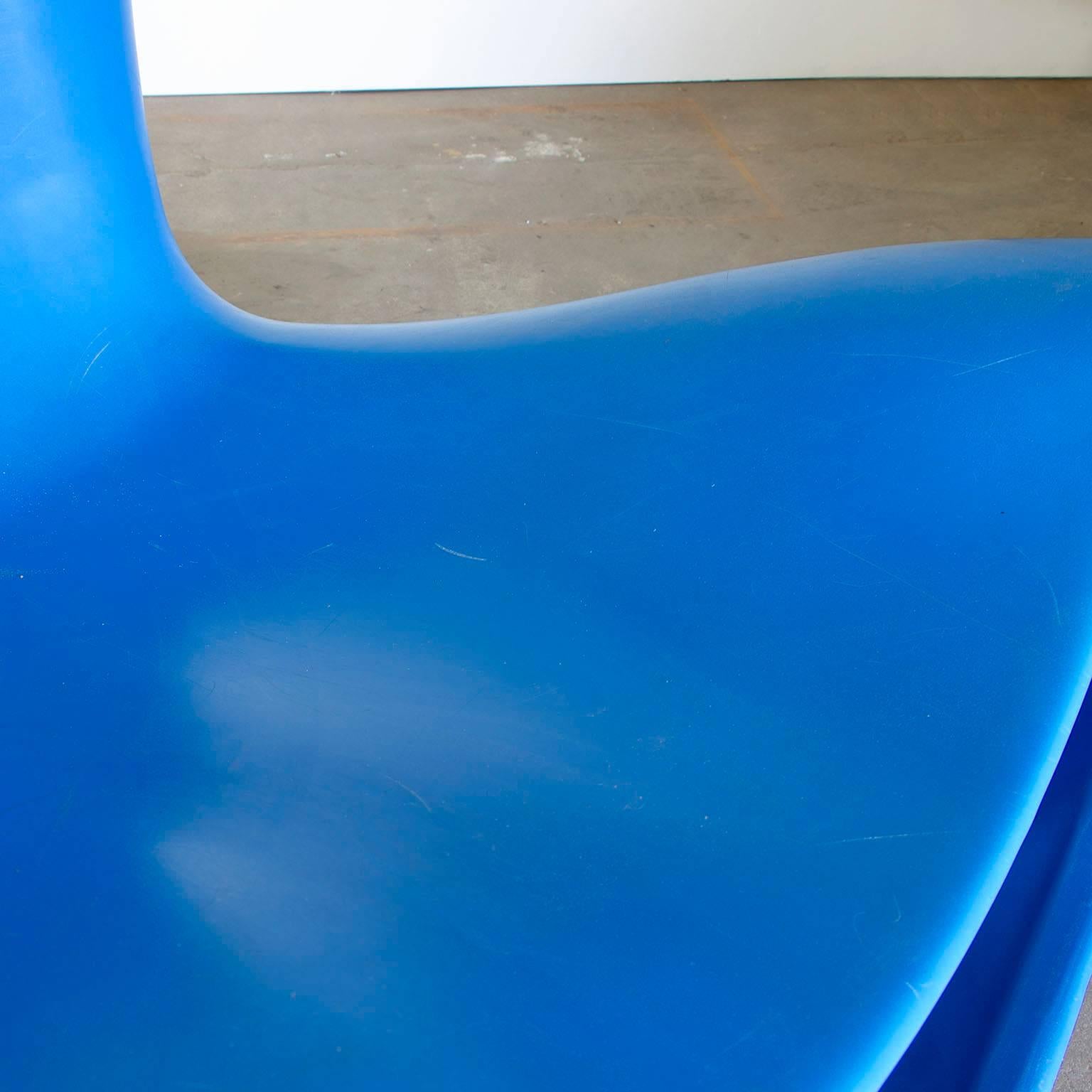 1983, Marc Newson, Nowadays Rare Electric Blue Orgone Chair In Excellent Condition In Amsterdam IJMuiden, NL