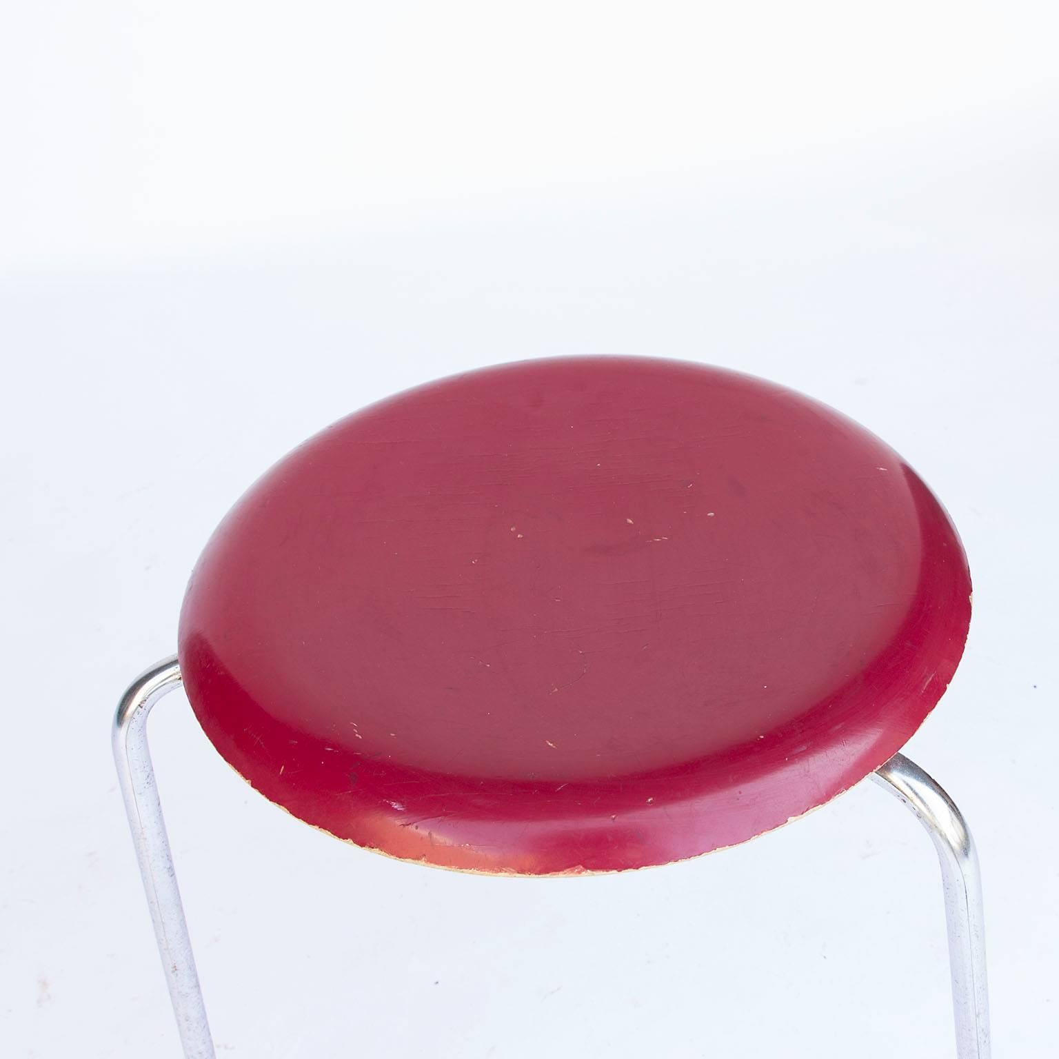 Danish 1953, Arne Jacobsen, Three 3170 Stackable Stools in Original Red Color