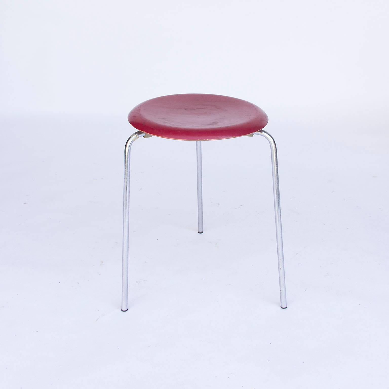 Mid-Century Modern 1953, Arne Jacobsen, Three 3170 Stackable Stools in Original Red Color
