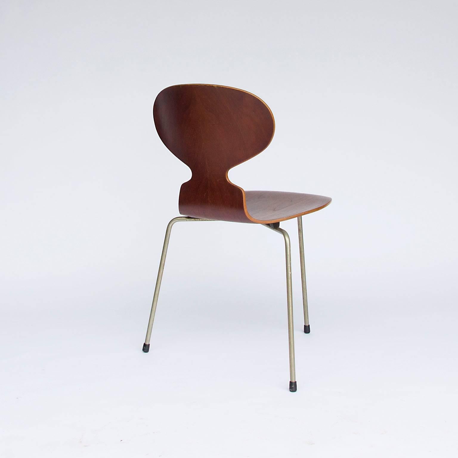 Arne Jacobsen, premiers ensembles originaux chaises fourmis de 1952 Bon état - En vente à Amsterdam IJMuiden, NL