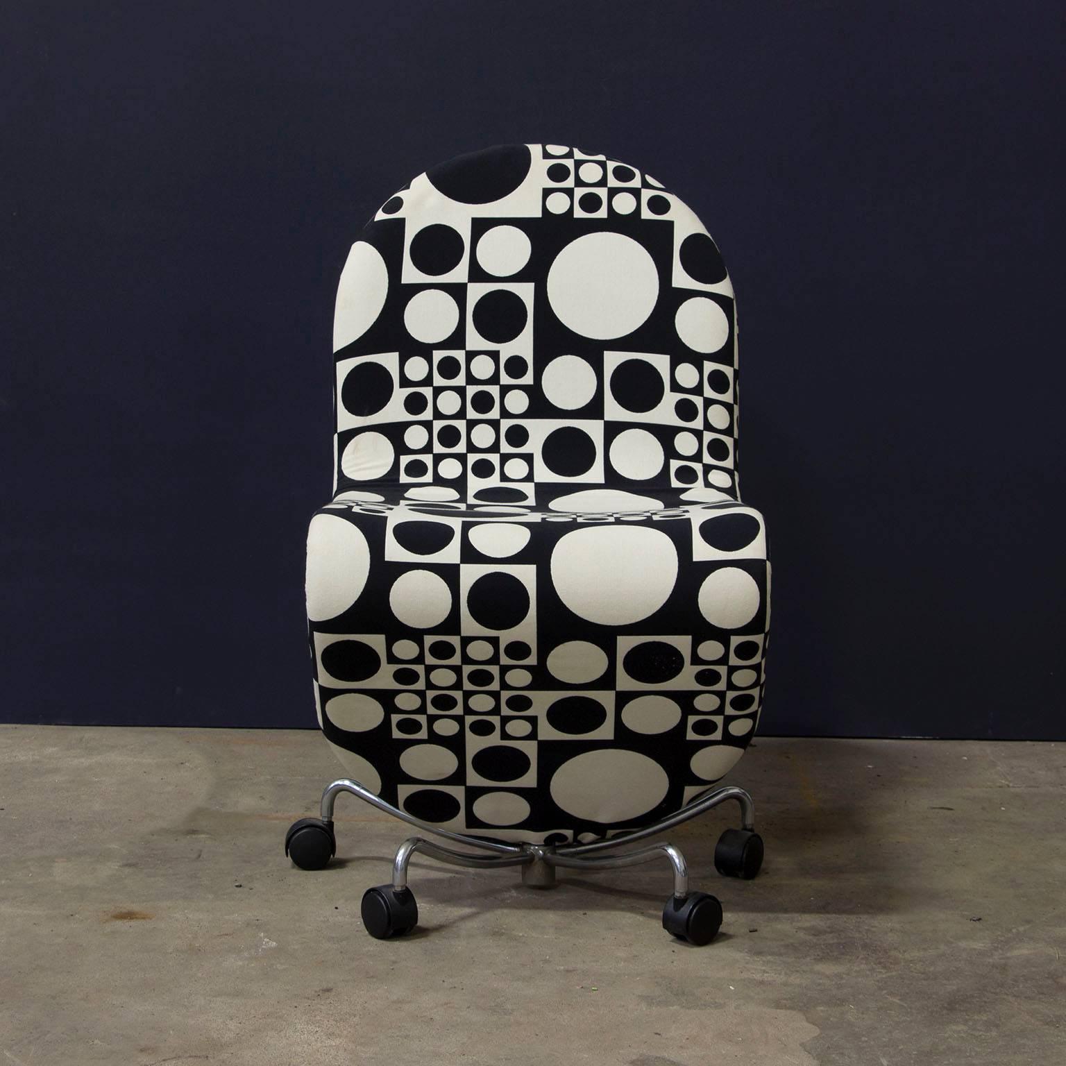Danish 1970, Verner Panton, 1-2-3 Serie Office Chair, Original Panton Fabric by Kvadrat For Sale