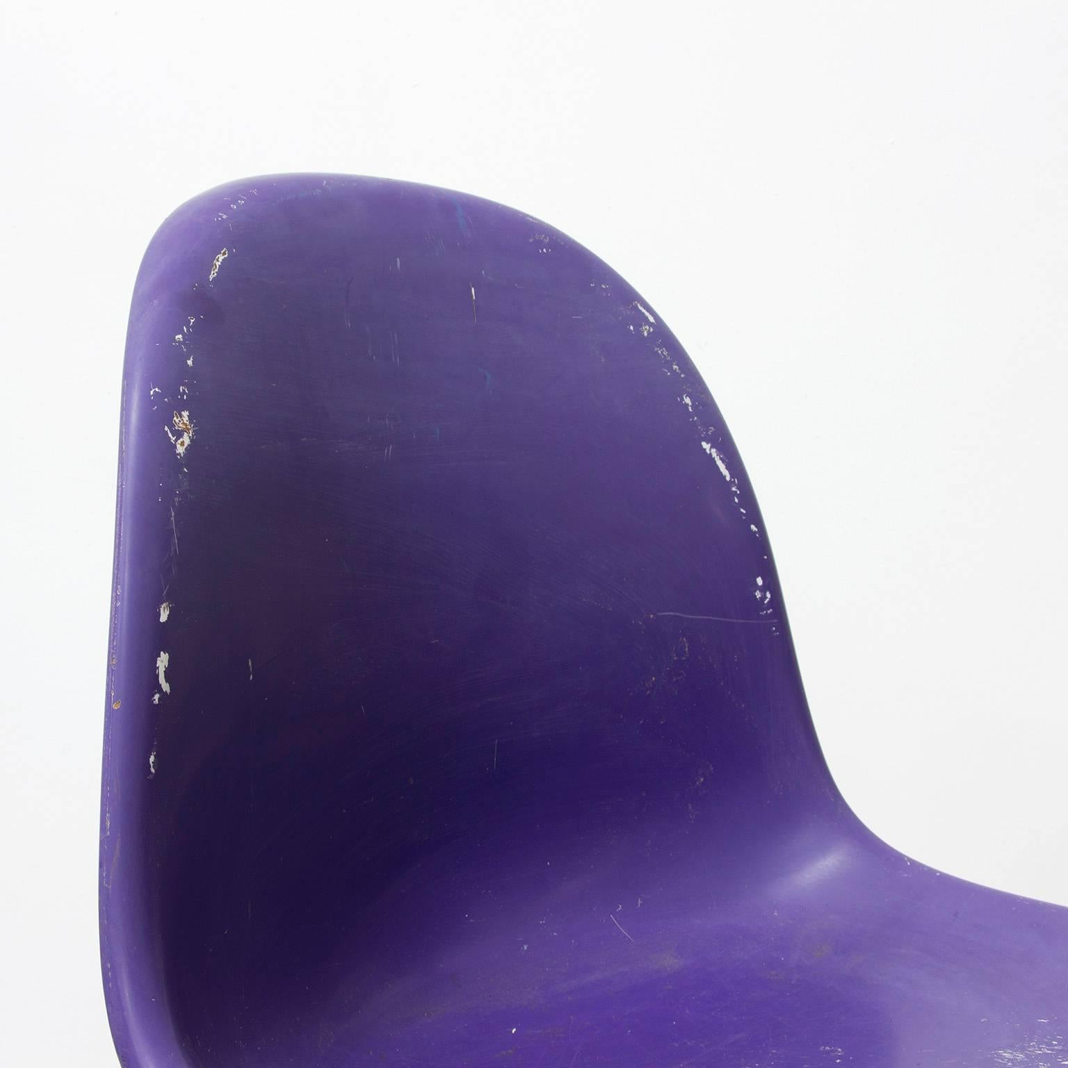 Mid-20th Century 1965, Verner Panton, Rare Purple Stacking Chair 1st Herman Miller Edition For Sale