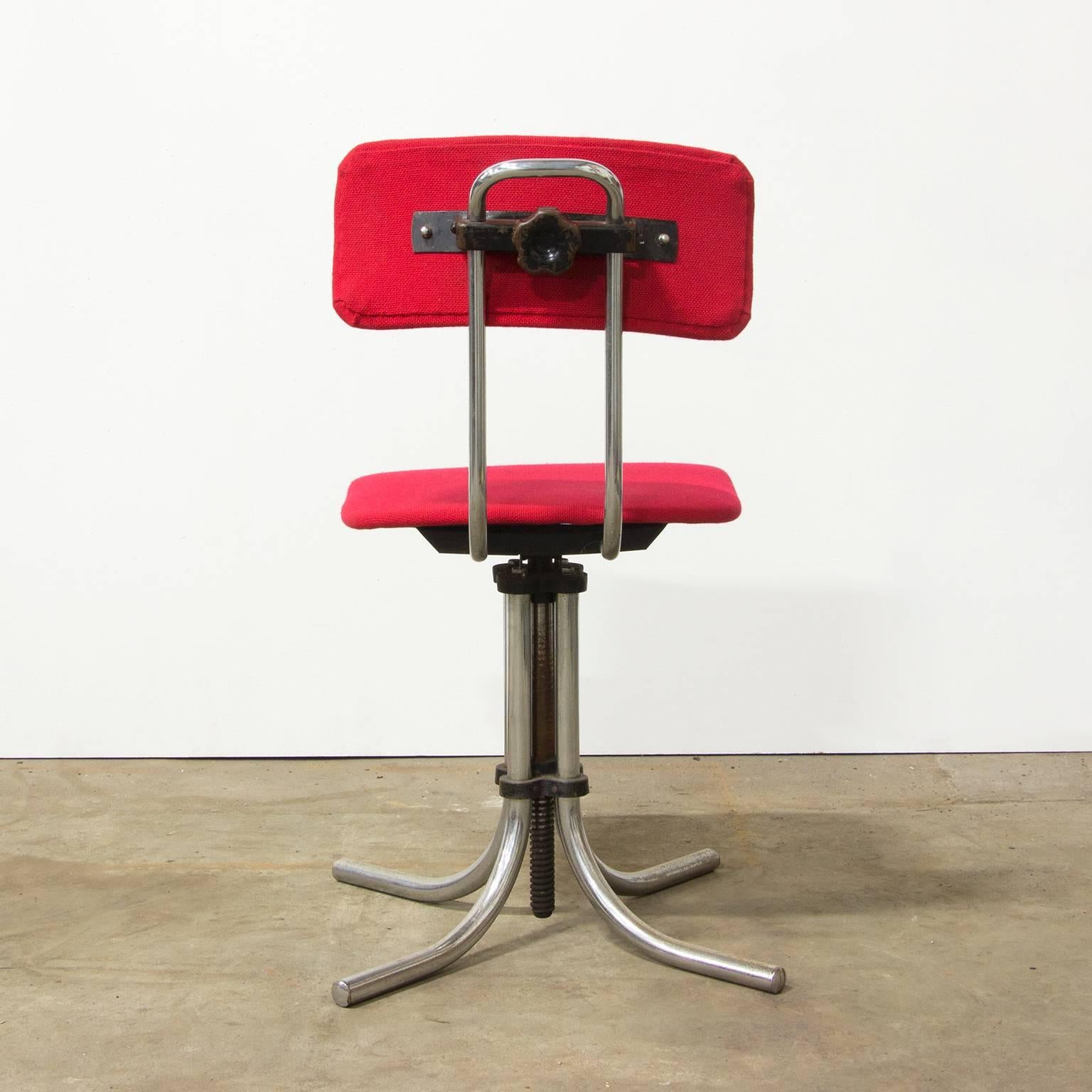 Dutch 1960s, Fana Metaal Schiedam, Adjustable Swivel Office Chair For Sale