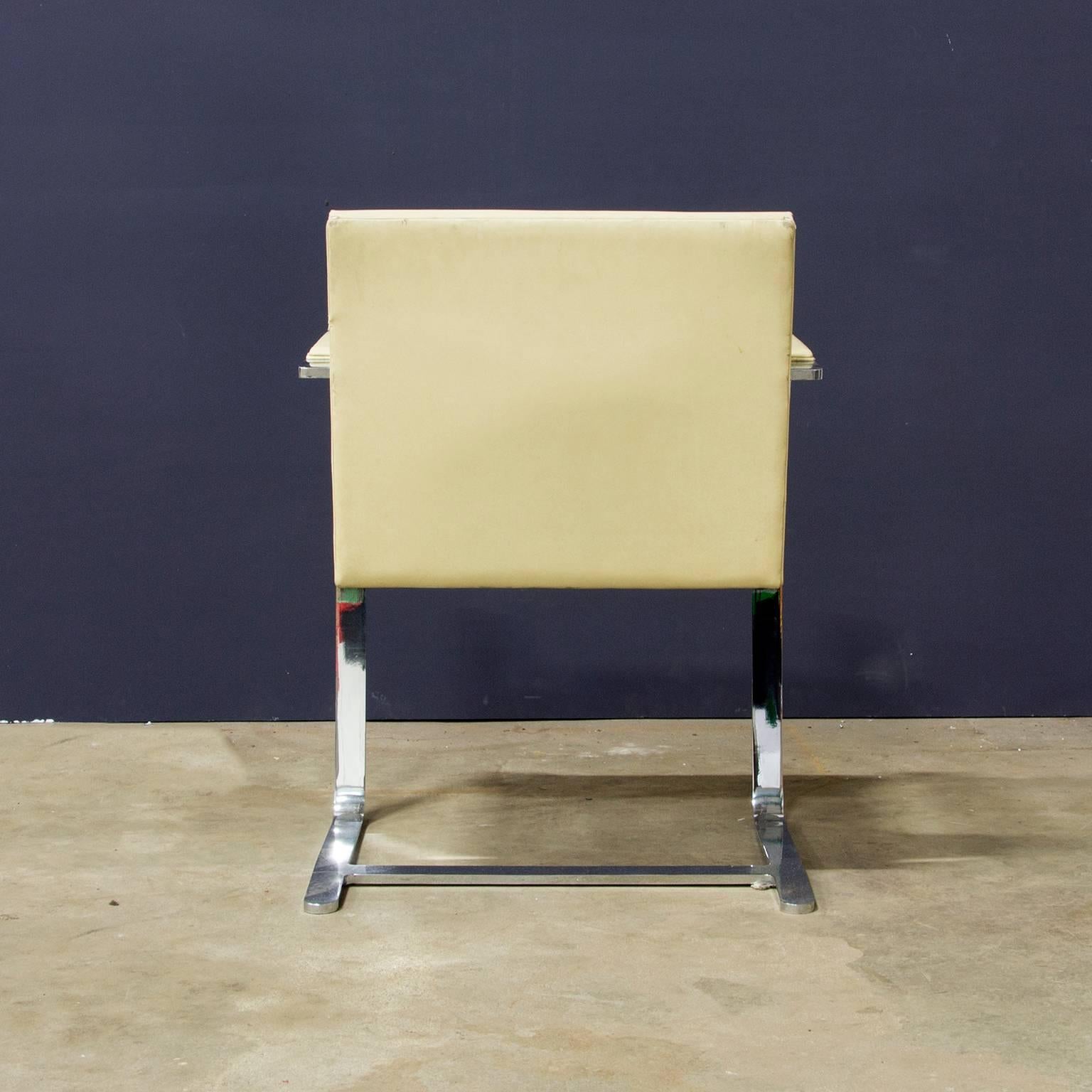 1928, Ludwig Mies van der Rohe, Early Knoll Set Brno Chairs in Crème Leather In Good Condition In Amsterdam IJMuiden, NL