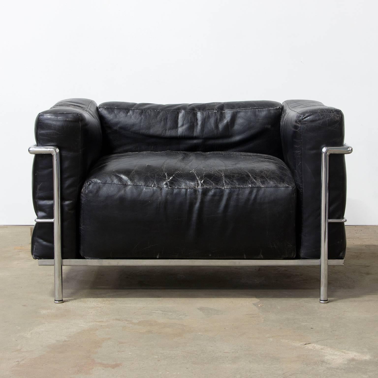 French Le Corbusier, Very Early LC Three by Cassina in Chrome in Black Patin Leather