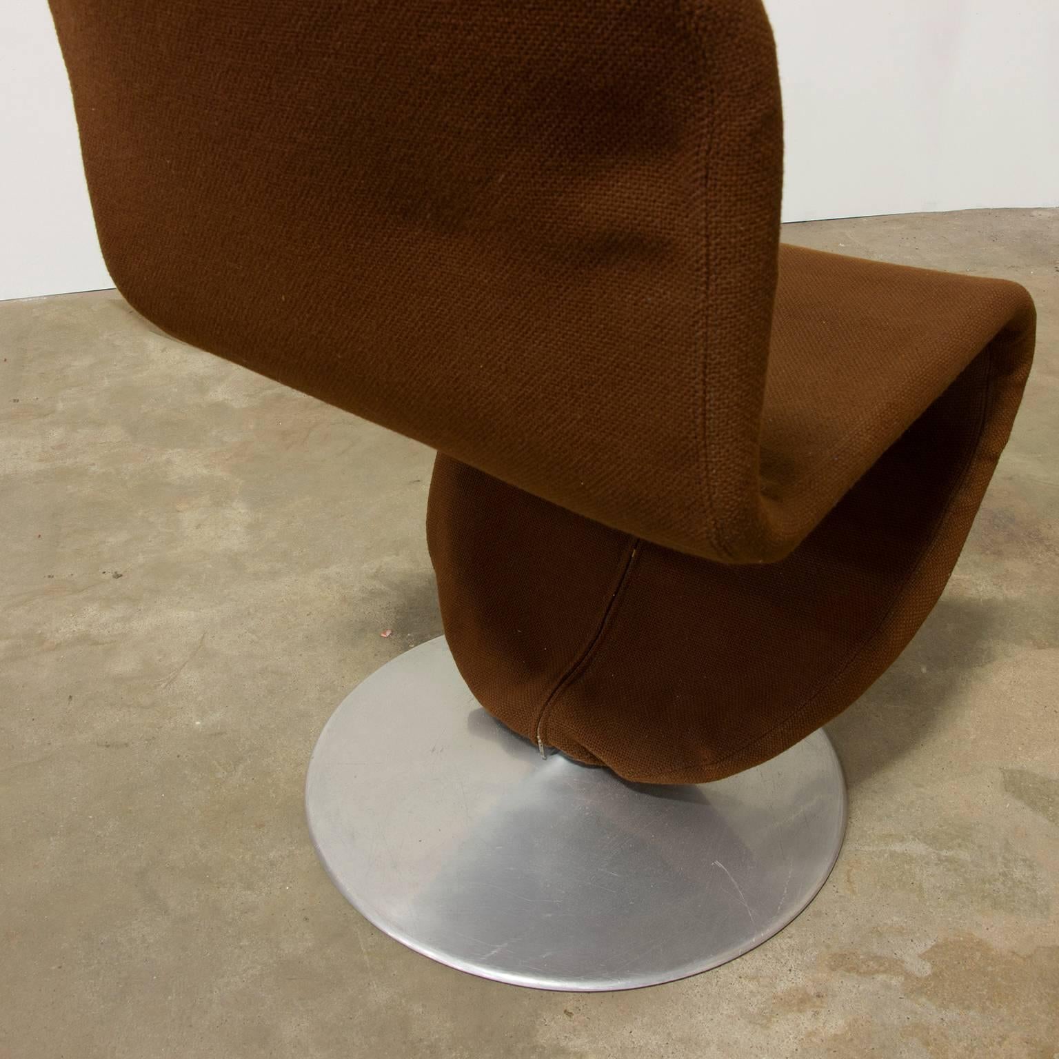 Late 20th Century 1973 Verner Panton, 1-2-3 Series Dining Chair in Brown Fabric For Sale